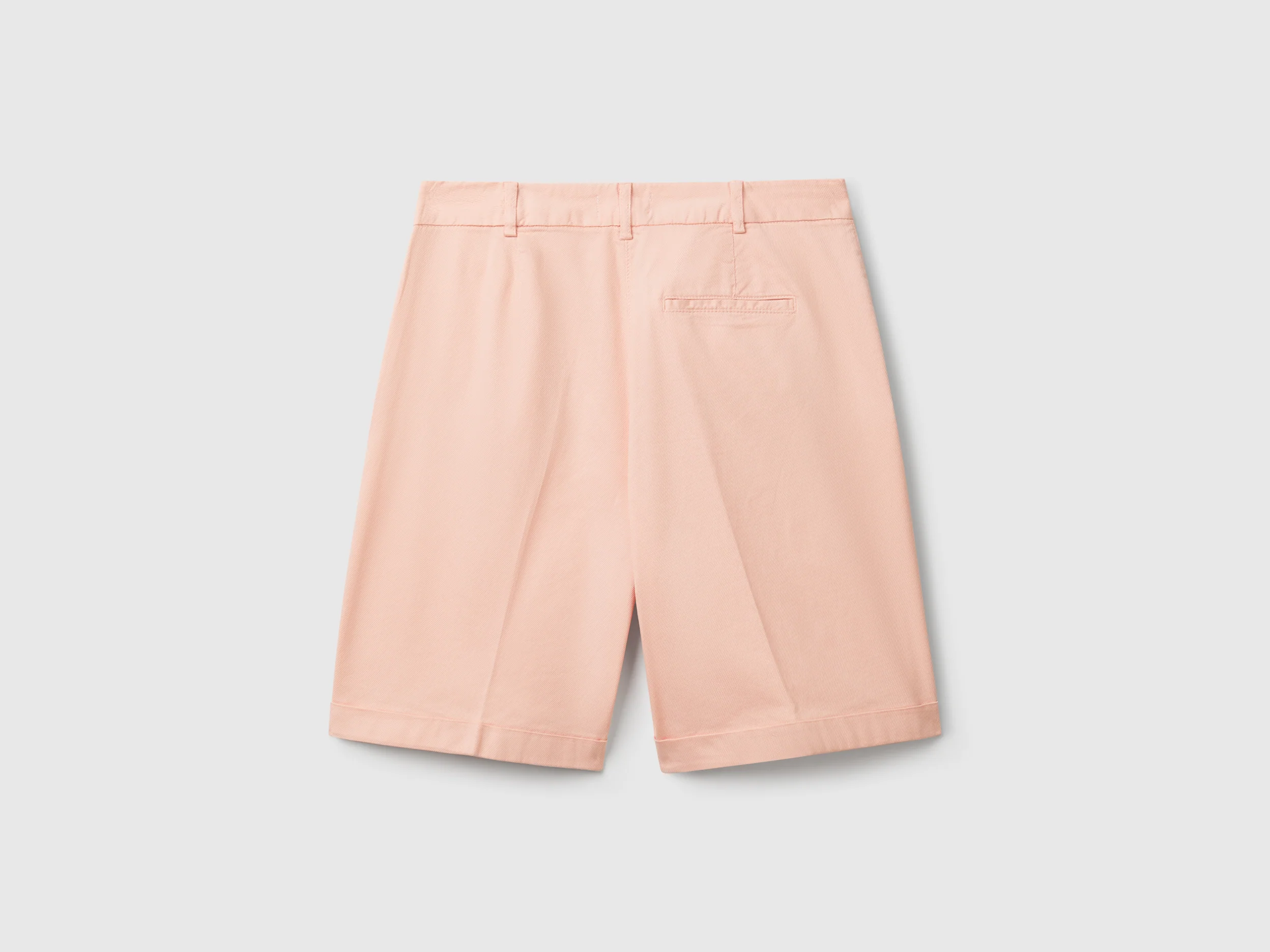 Bermuda con risvolto in cotone stretch - Image 2