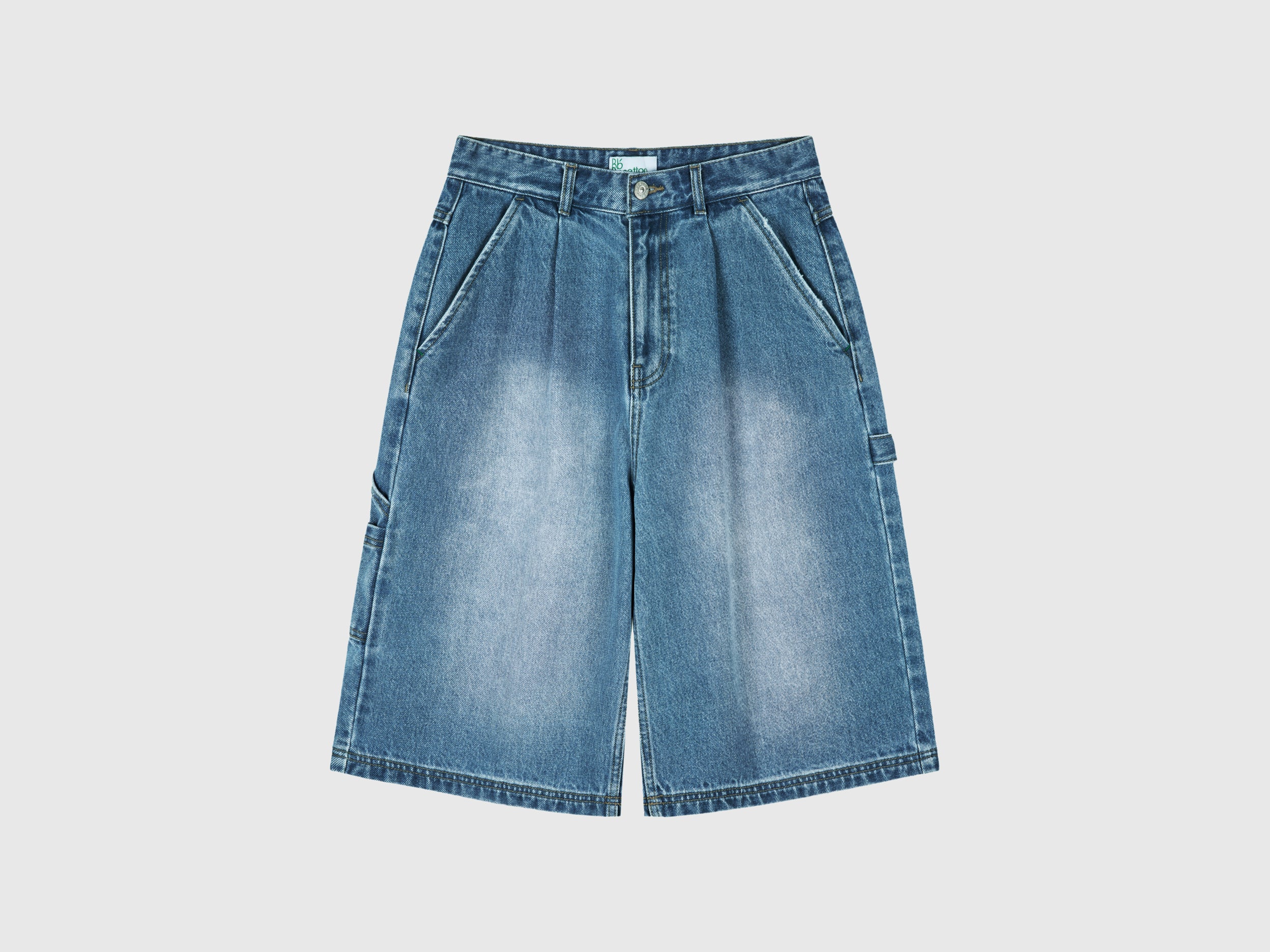 Bermuda di jeans al ginocchio