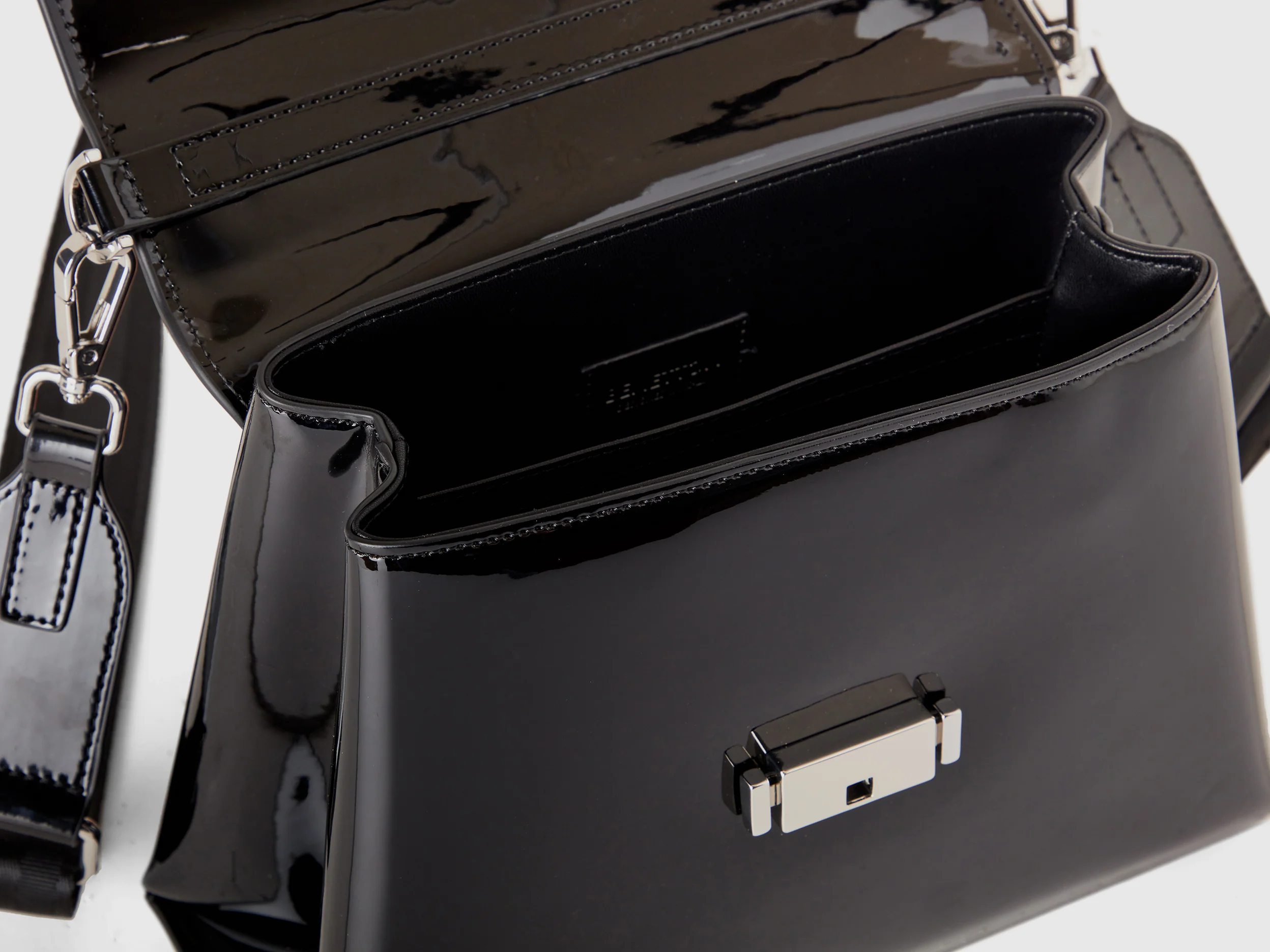 Borsa media in vernice lucida - Image 3