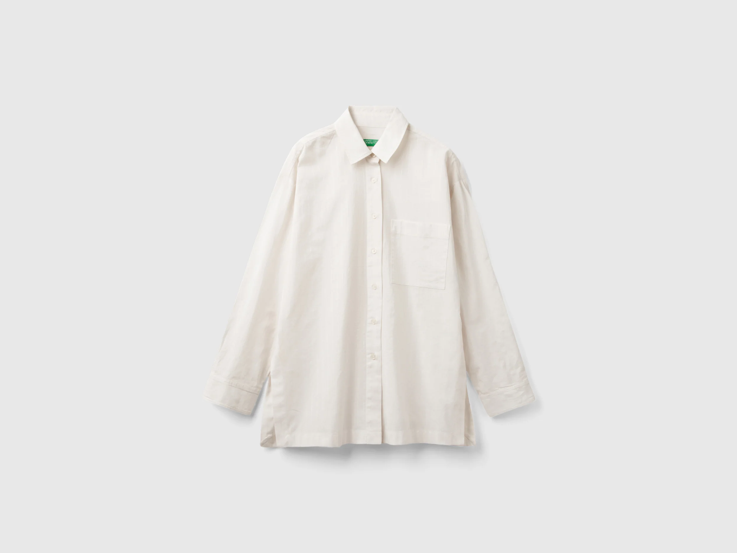 Camicia leggera over fit con spacchi