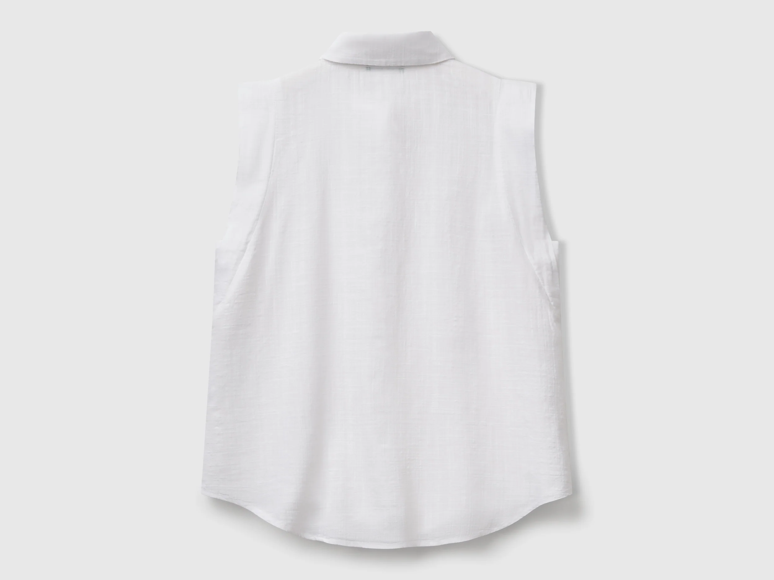 Camicia smanicata con nodo - Image 2