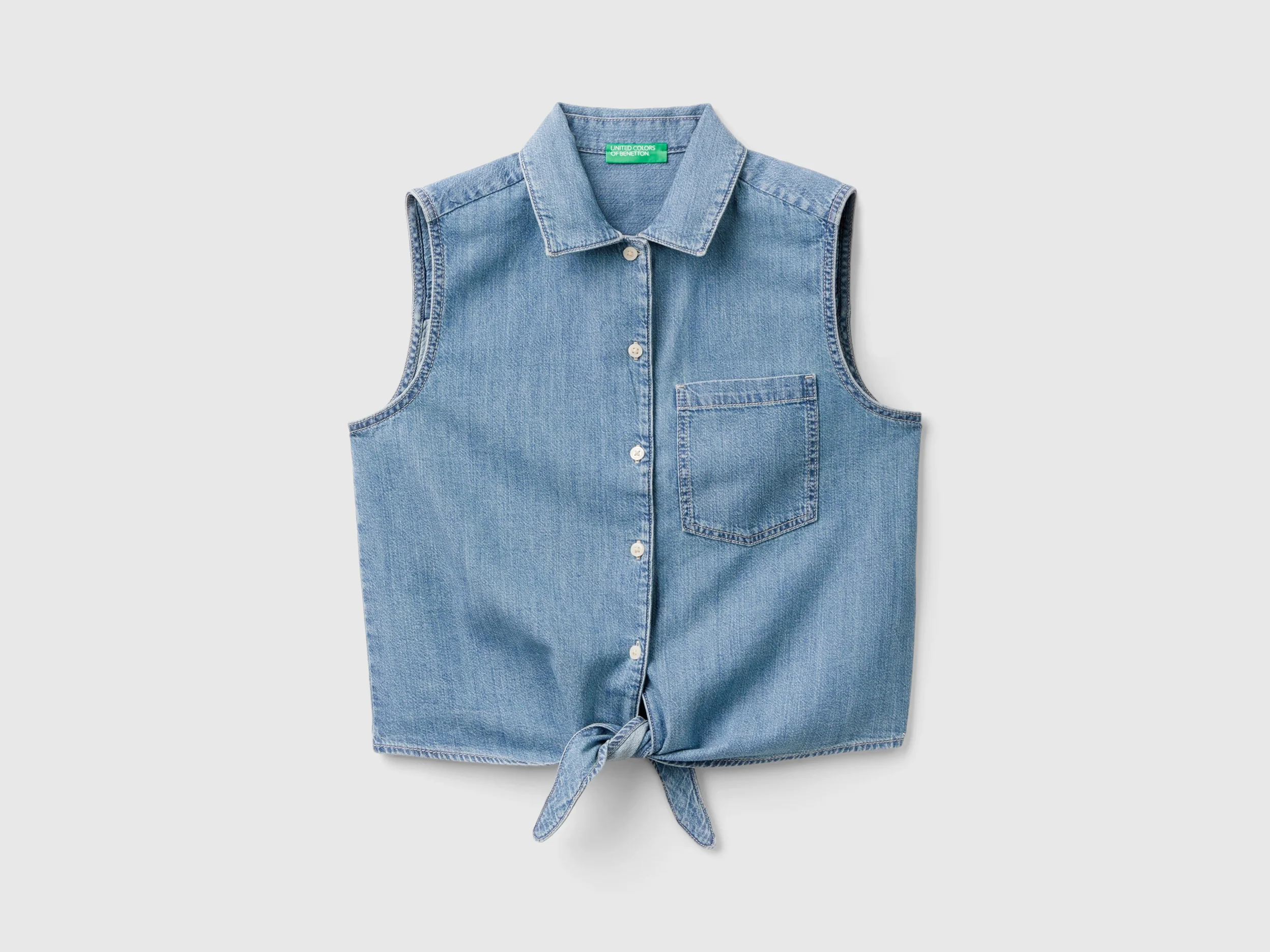 Camicia smanicata di jeans