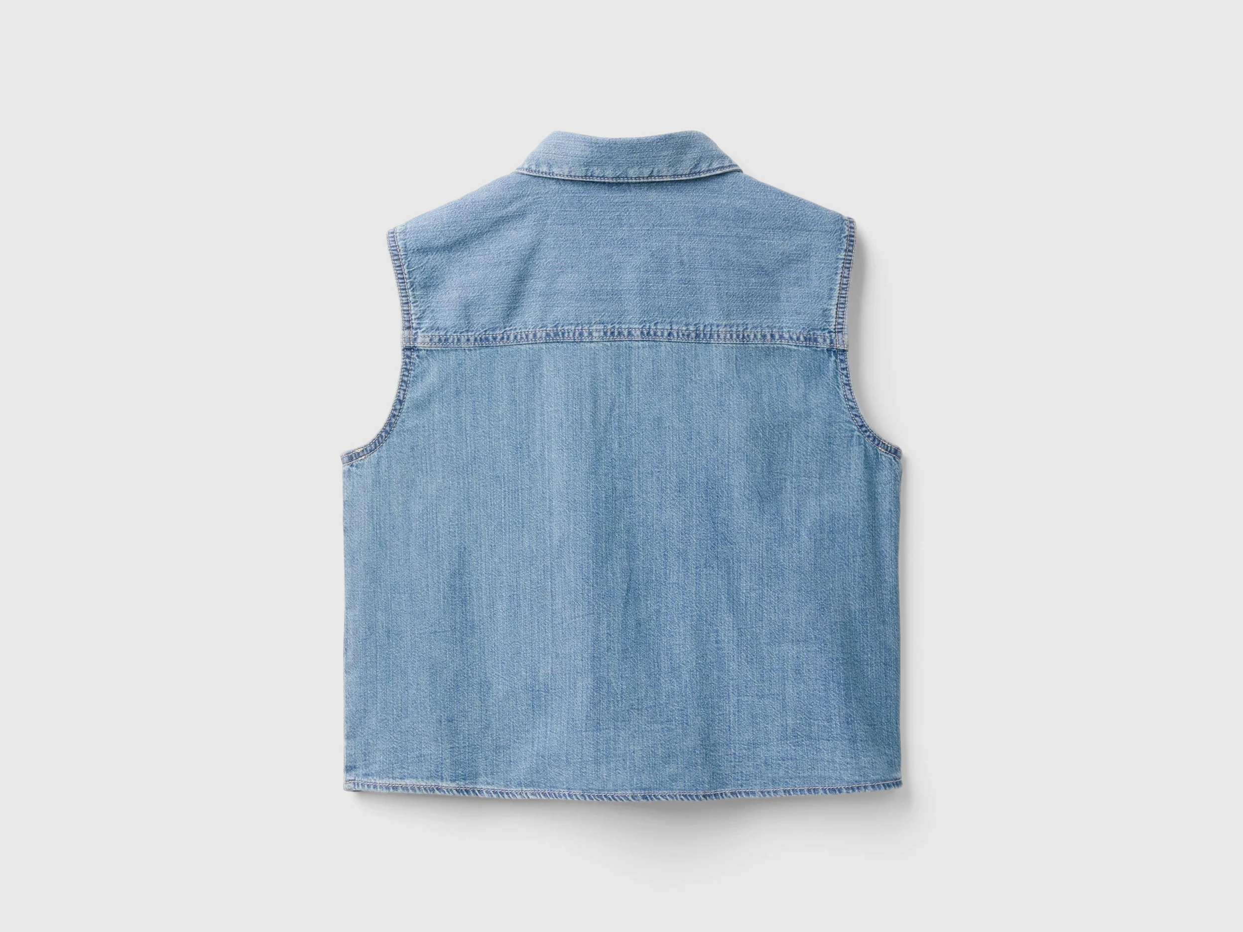 Camicia smanicata di jeans - Image 2