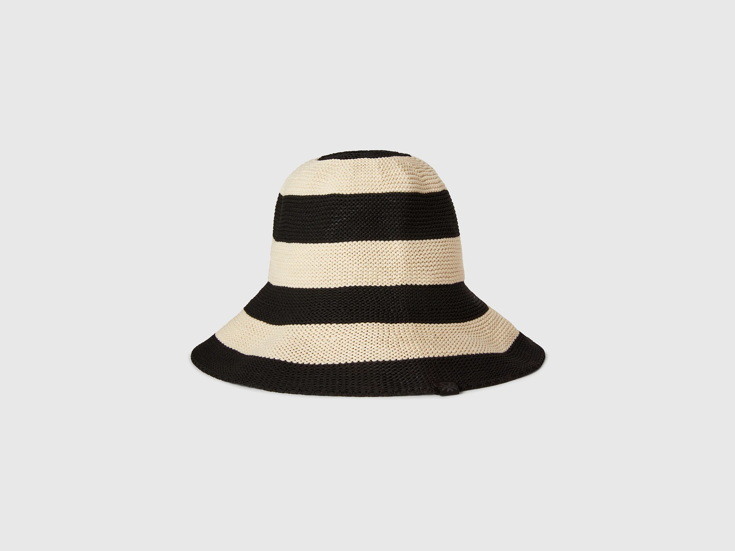 Cappello a righe e