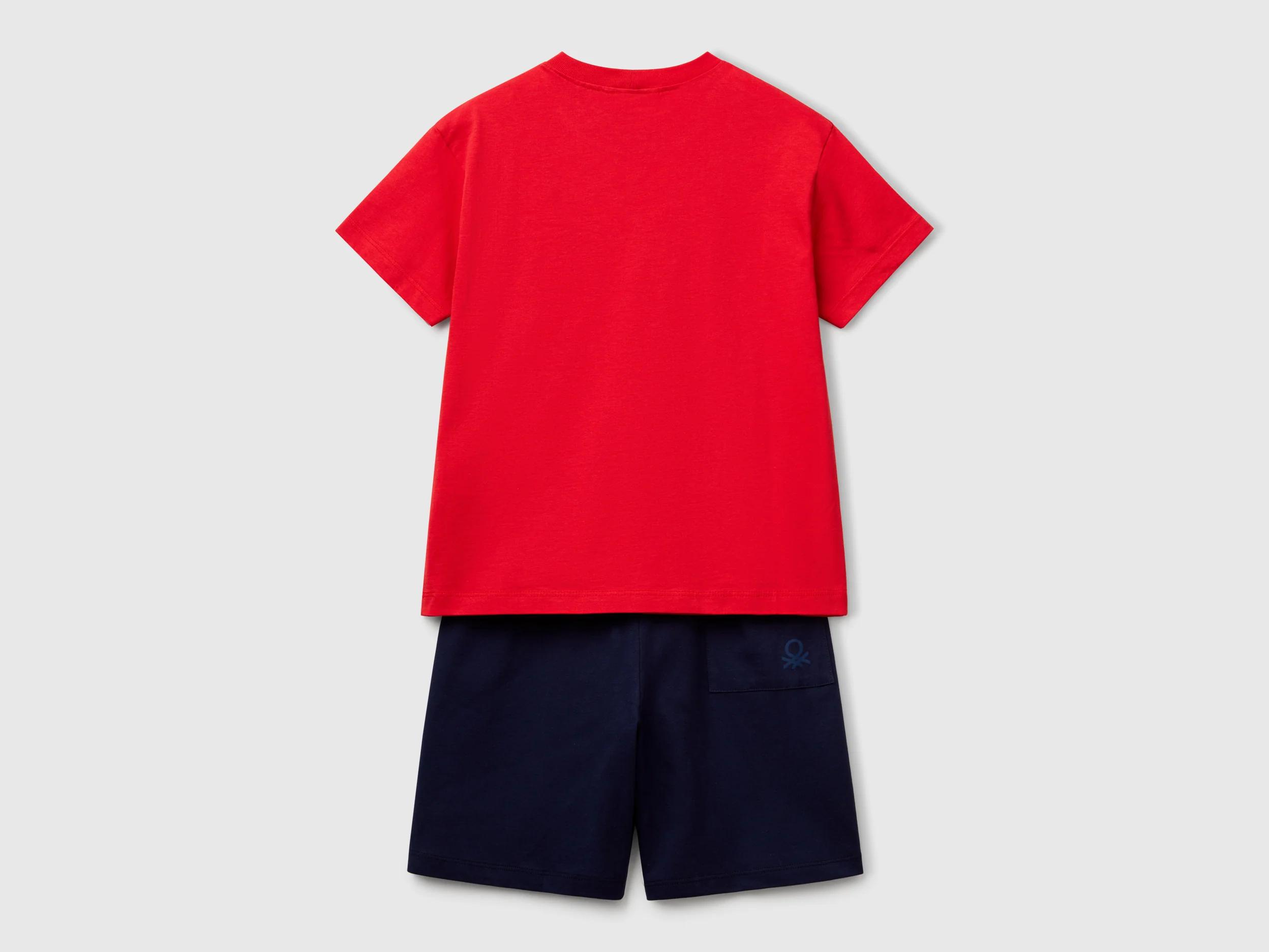 Completo t-shirt e bermuda - Image 2