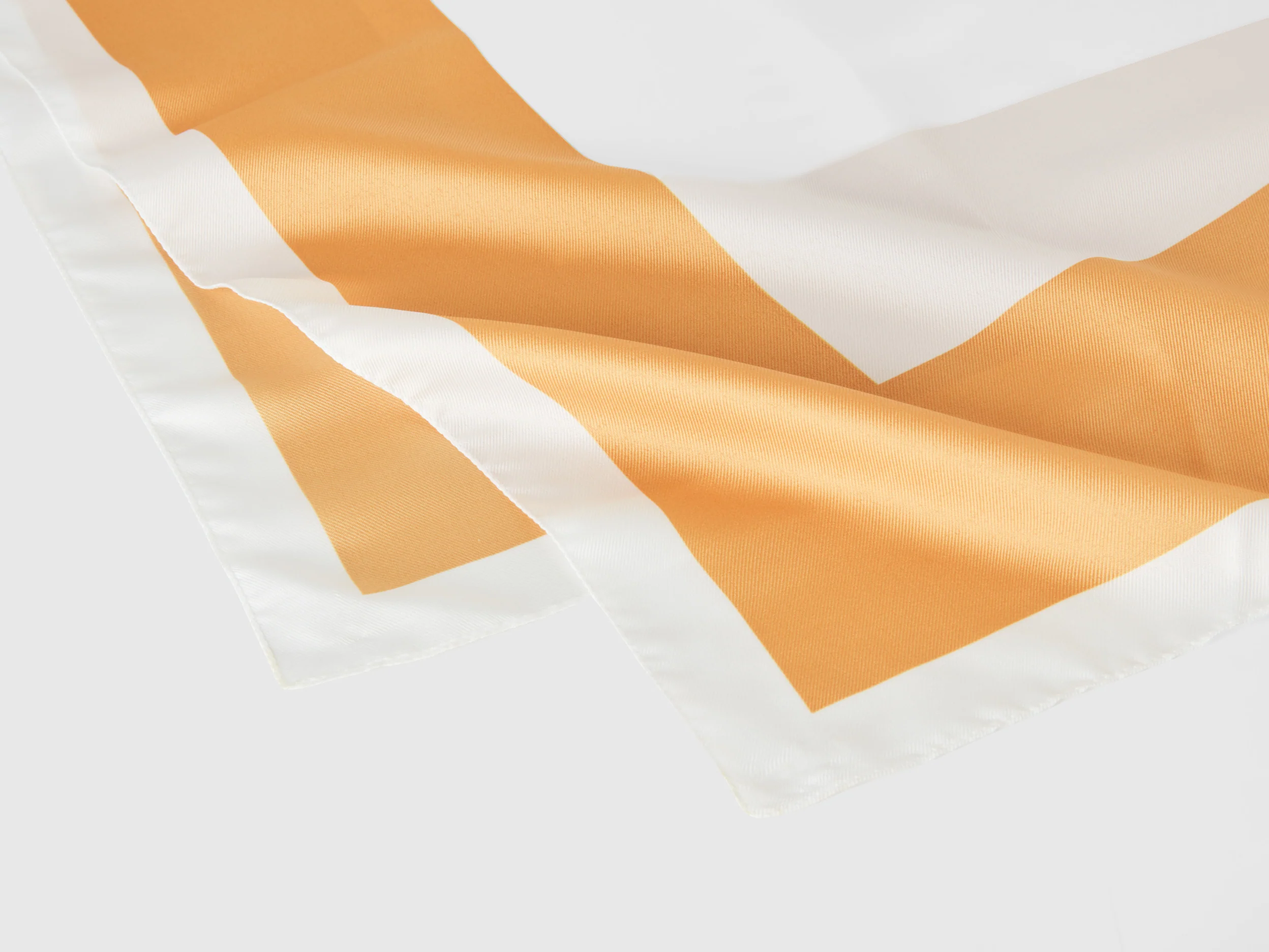 Foulard con stampa coniglio - Image 2