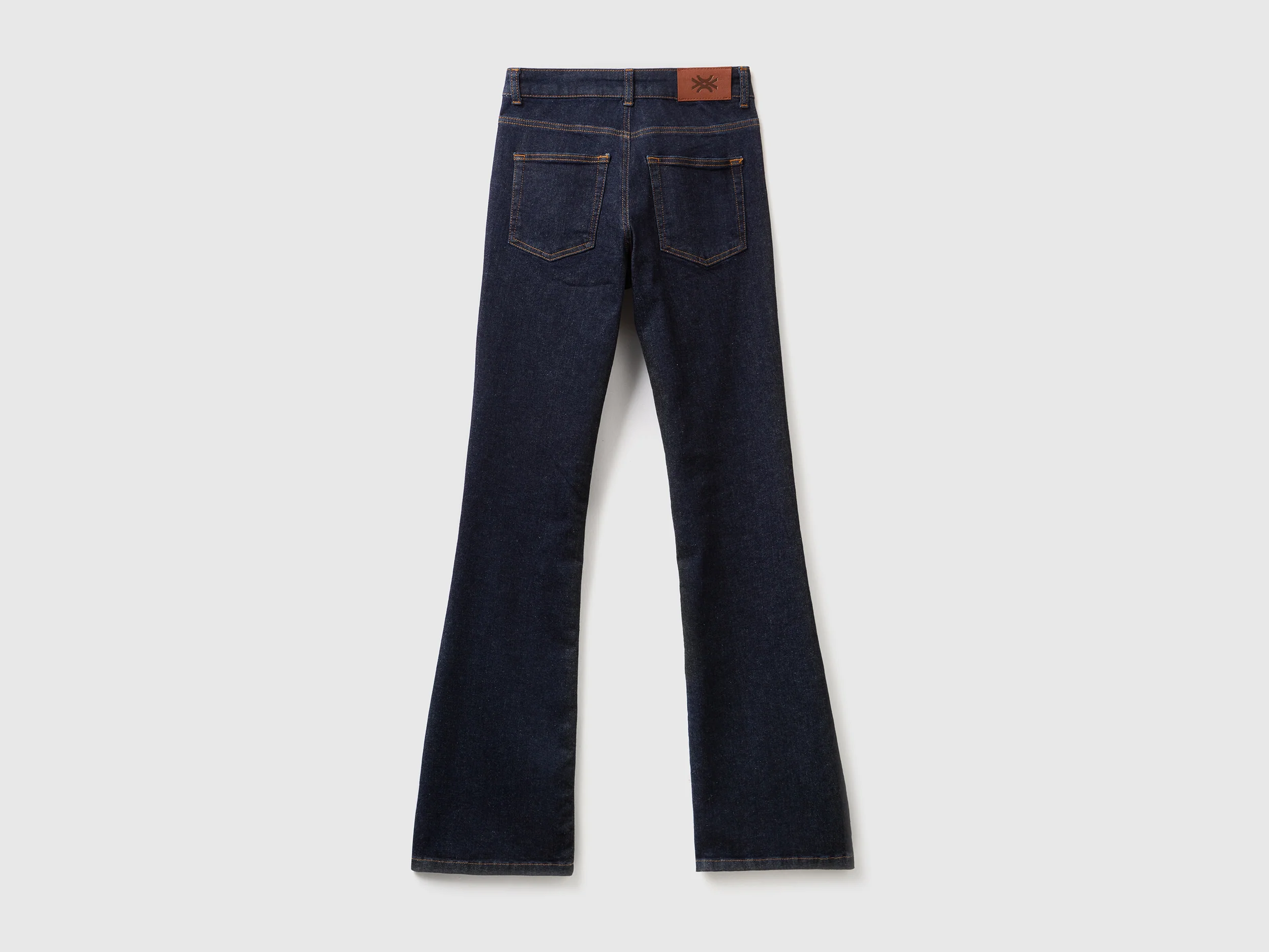 Jeans elasticizzati a zampa - Image 2