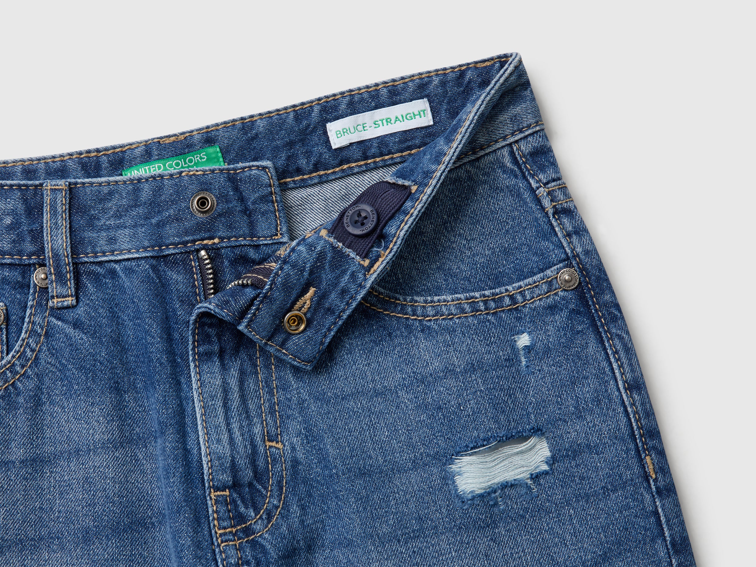 Jeans straight con rotture - Image 3