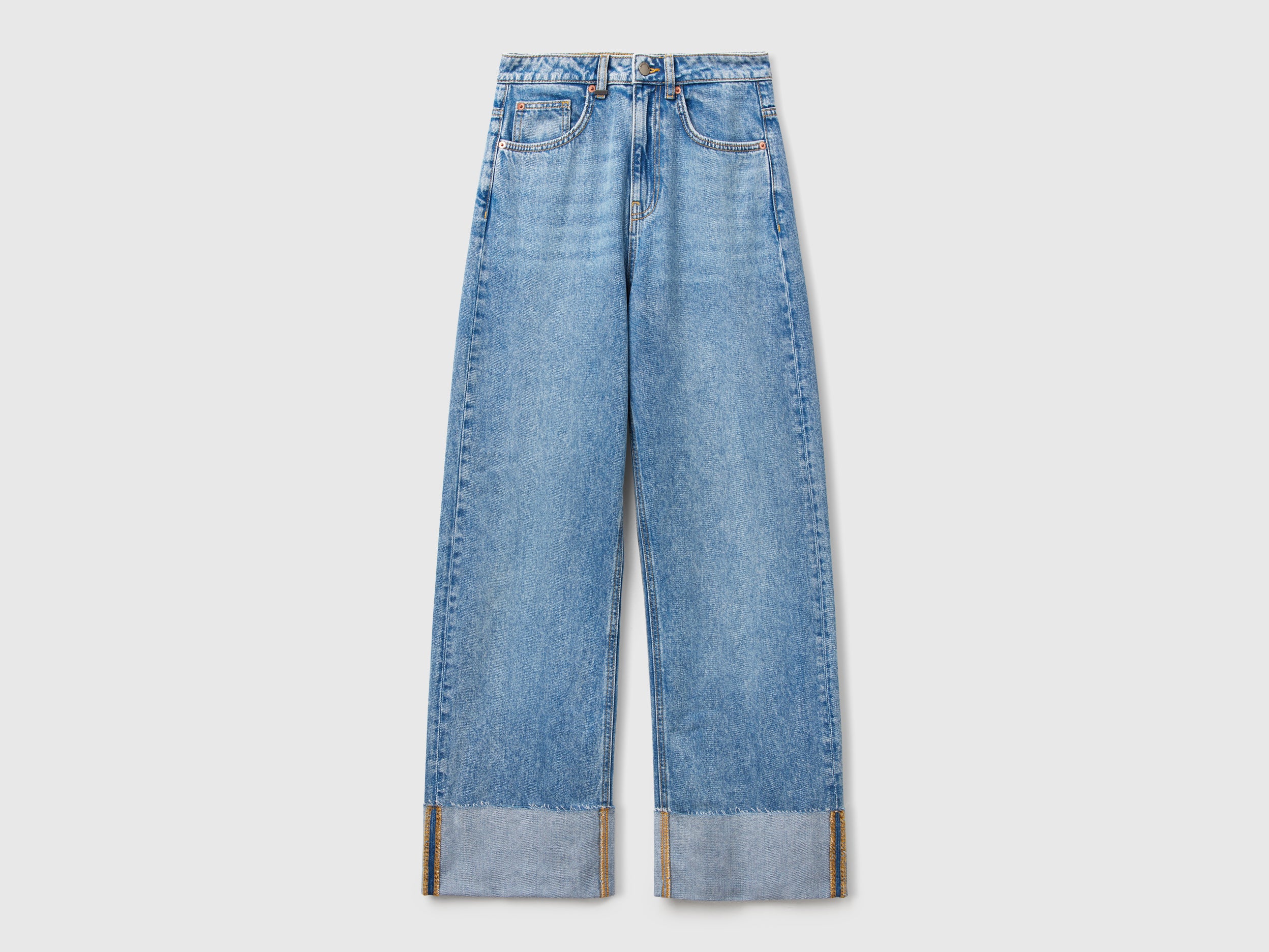 Jeans wide fit con risvolto