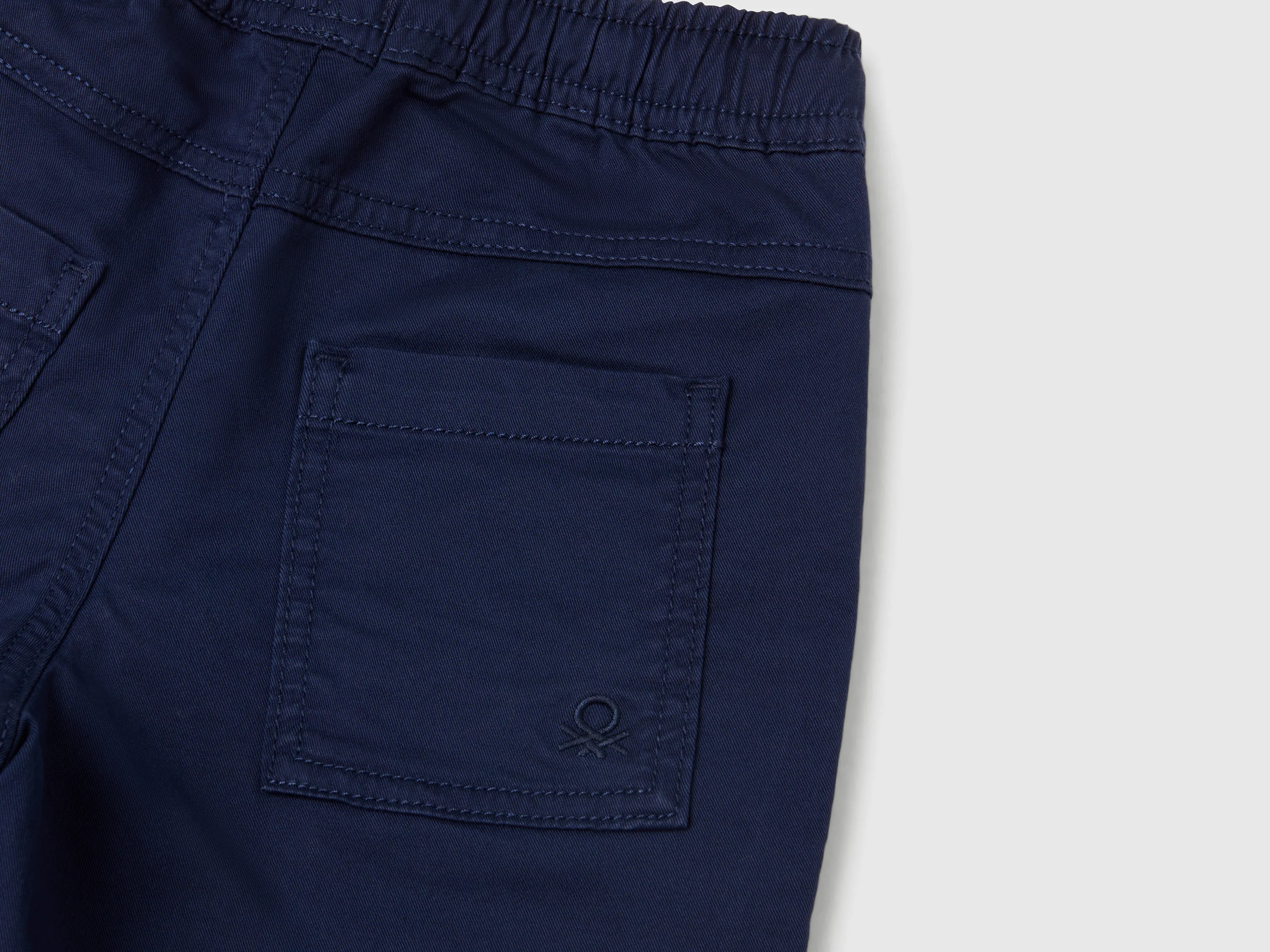Joggers in cotone stretch con coulisse - Image 3