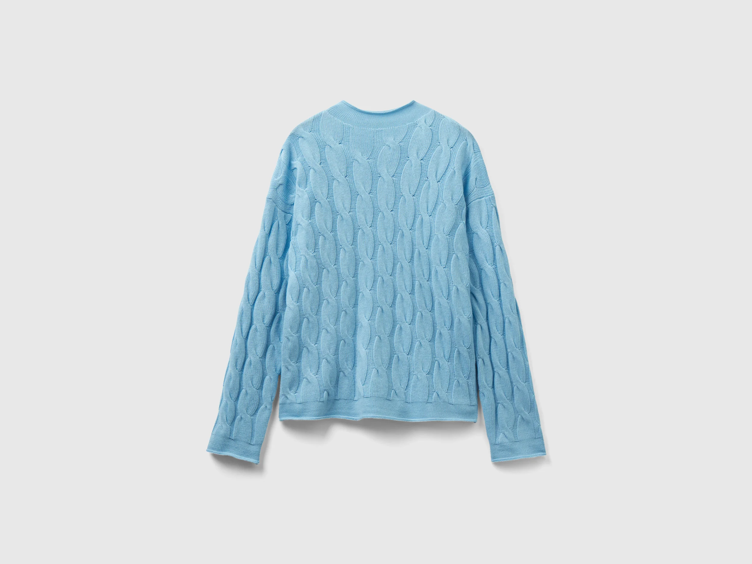 Maglia con lavorazione a trecce