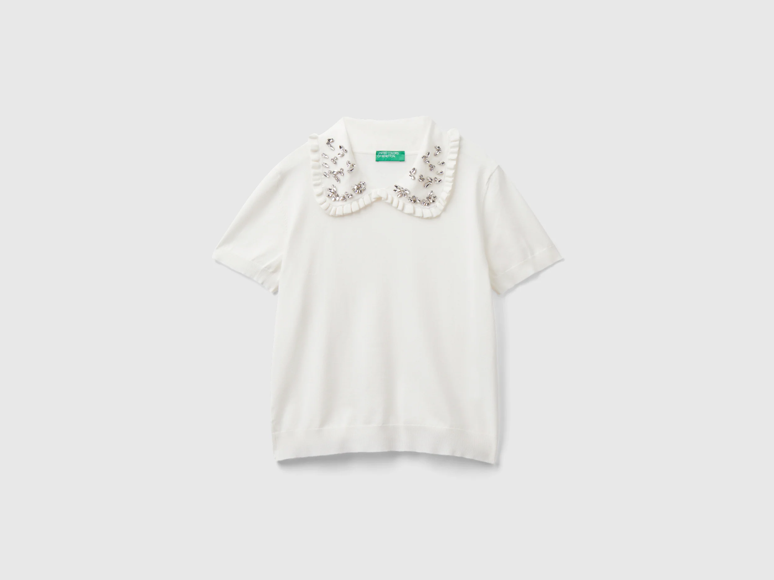 Maglia con strass sul colletto