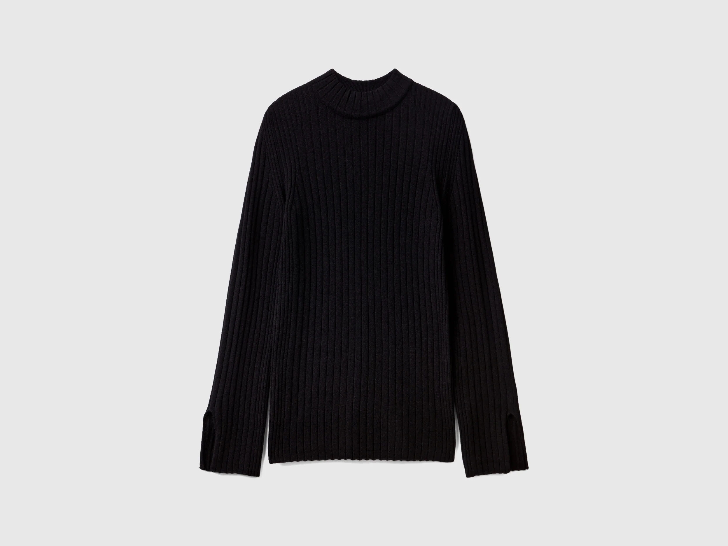 Maglia lupetto con spacchi