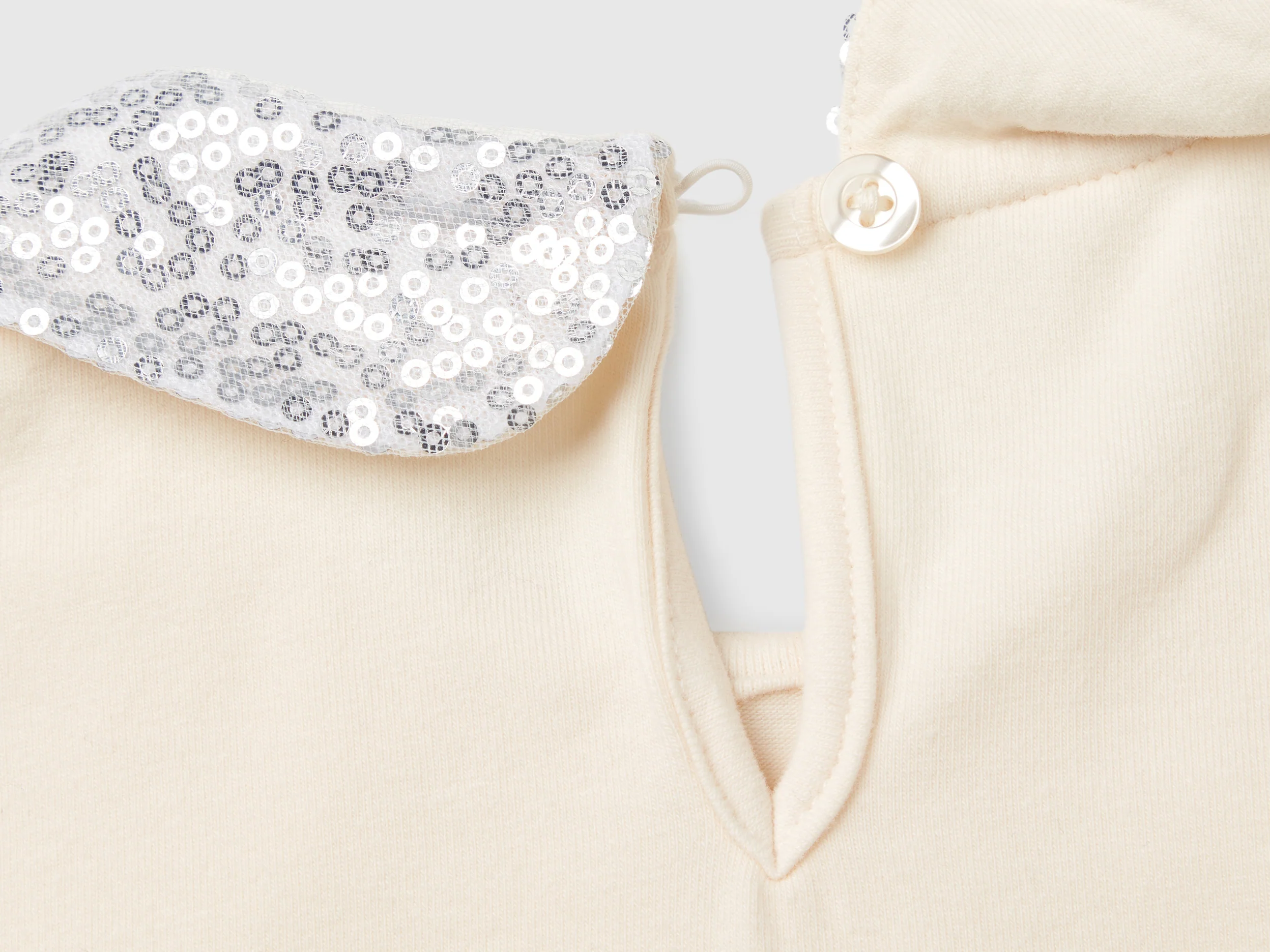 Maglietta con colletto paillettes - Image 3