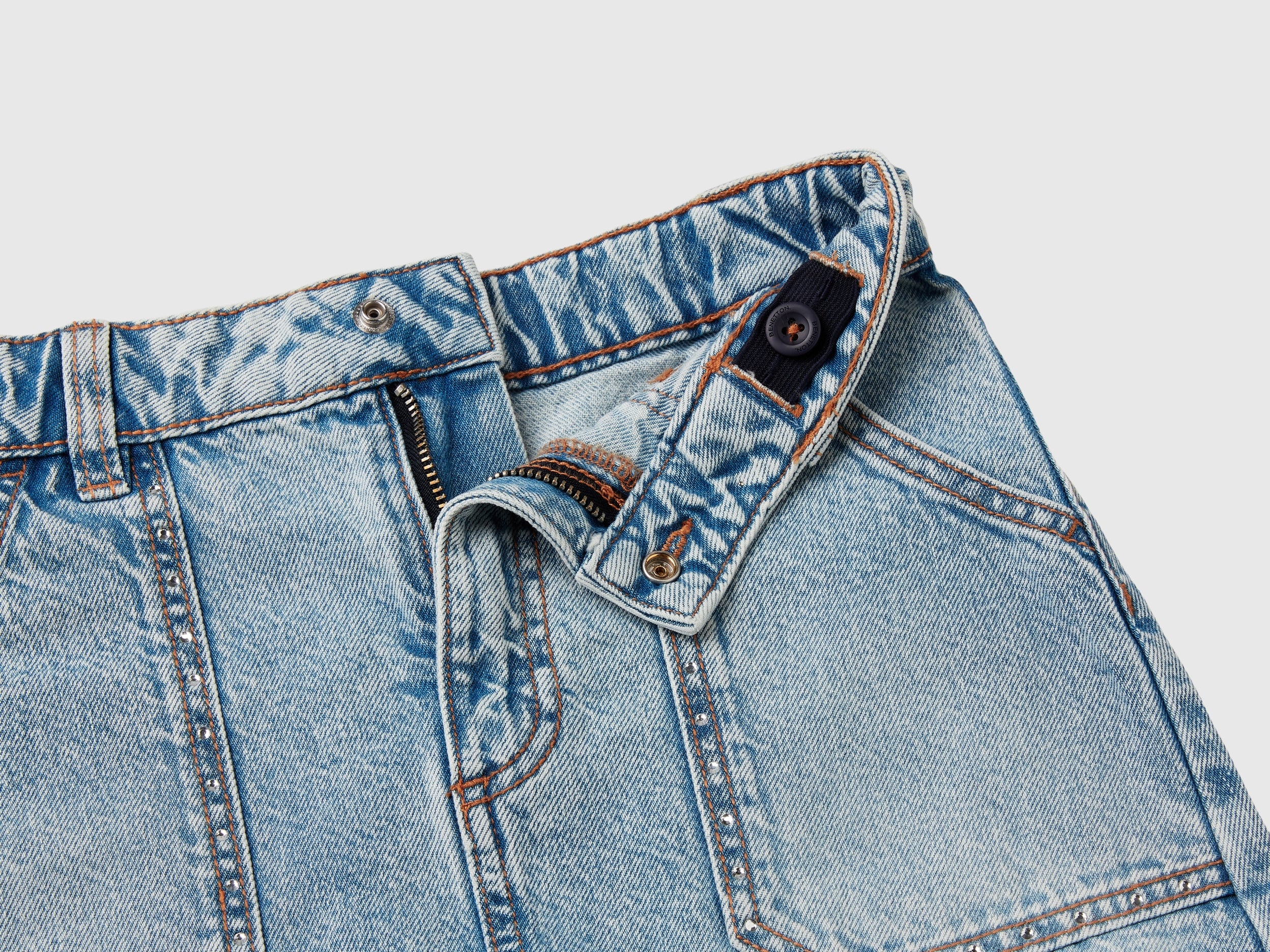 Minigonna di jeans con strass - Image 3