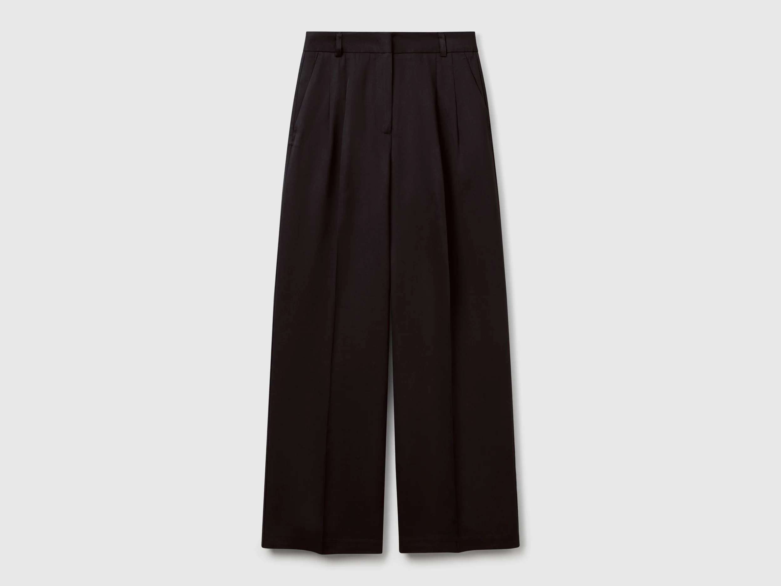 Pantaloni ampi fluidi