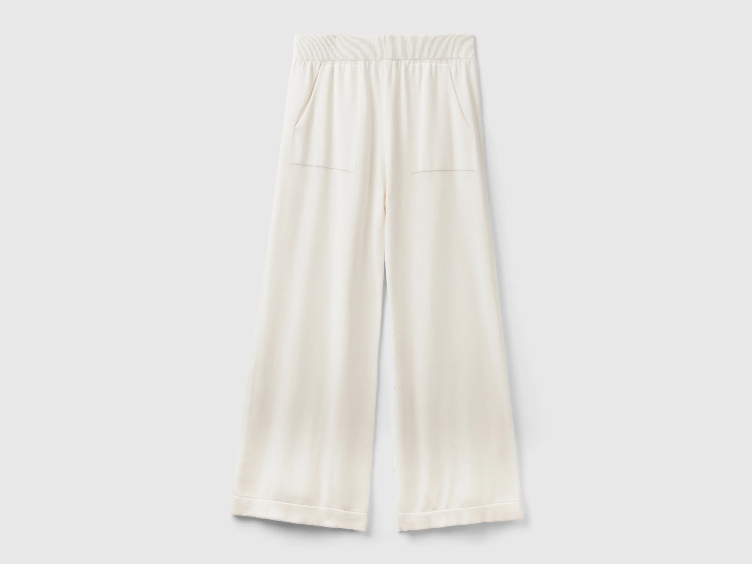 Pantaloni ampi in maglia