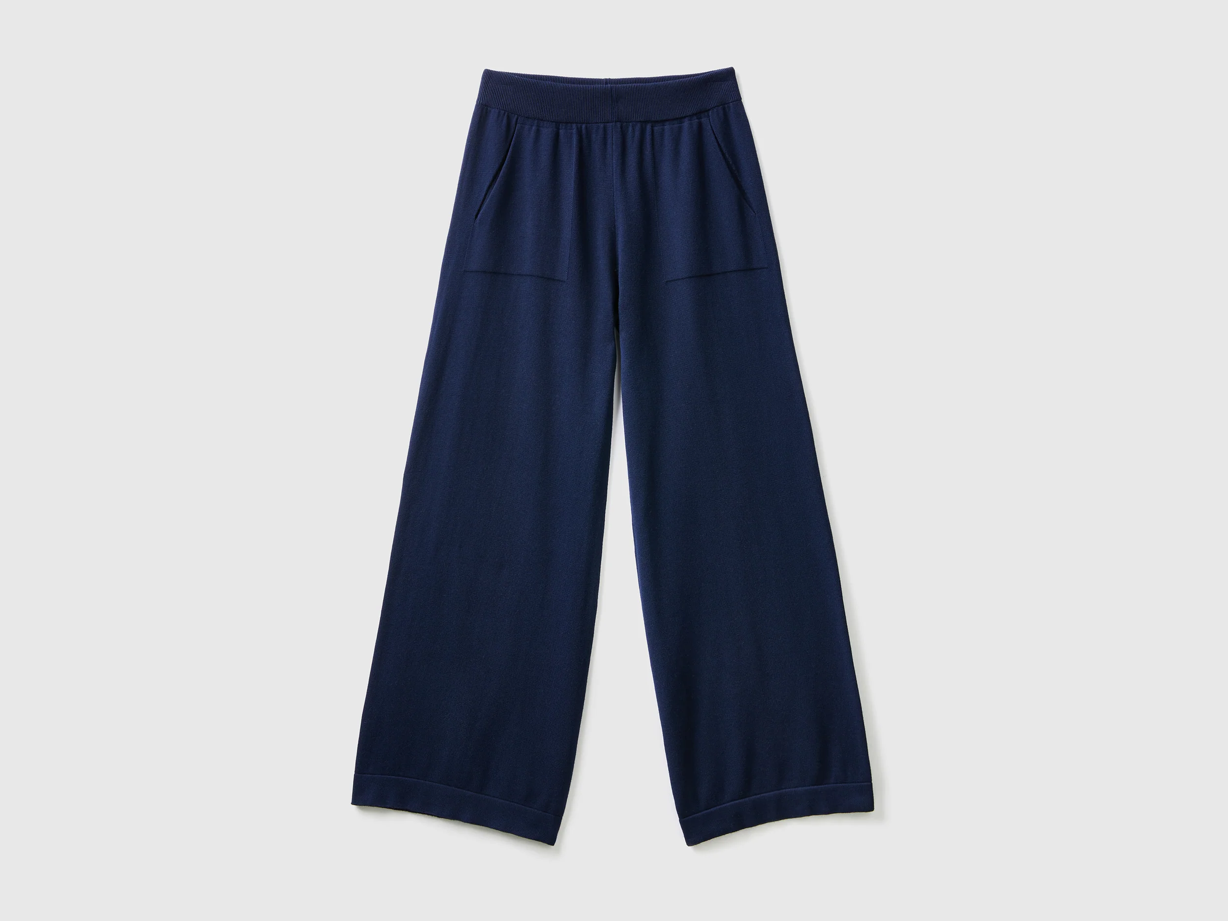 Pantaloni ampi in maglia