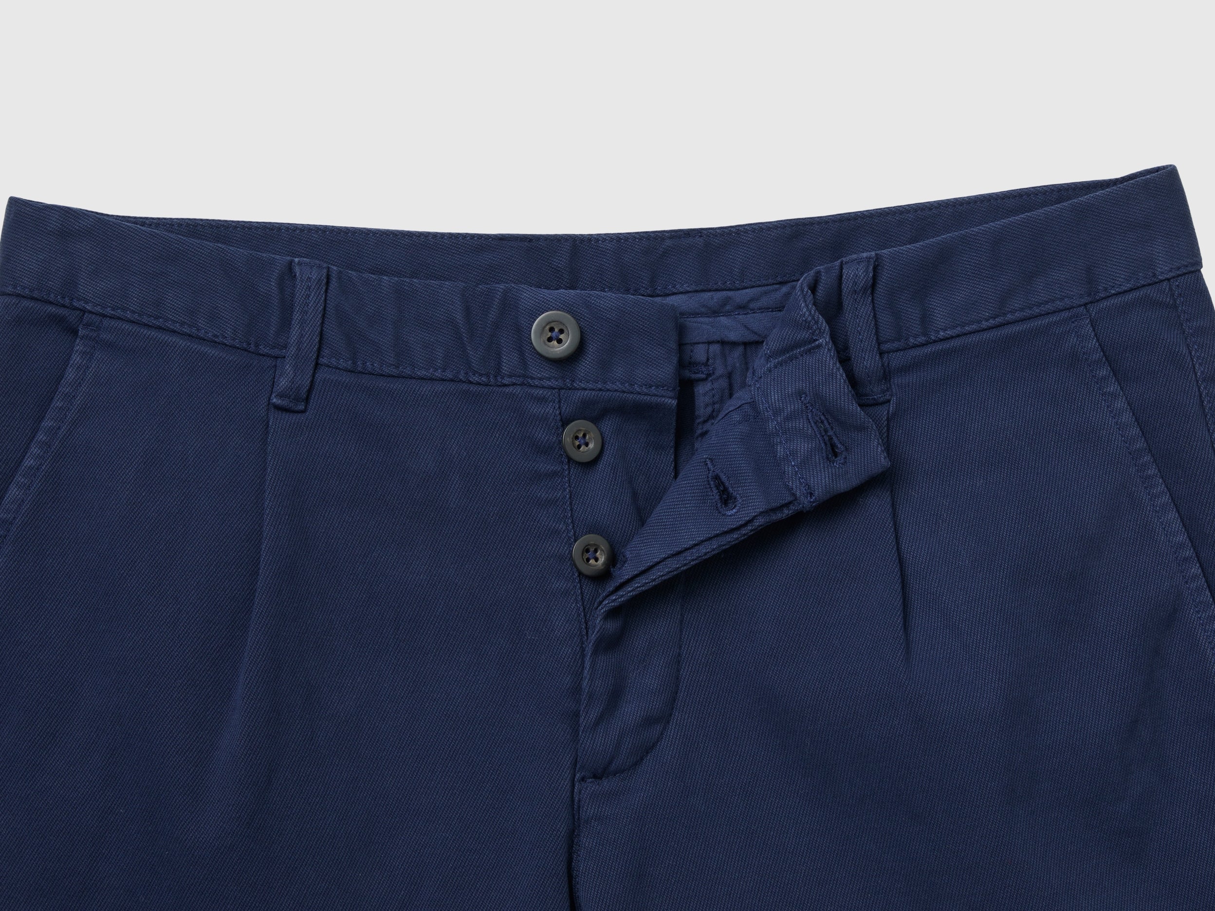 Pantaloni chino in cotone stretch - Image 3