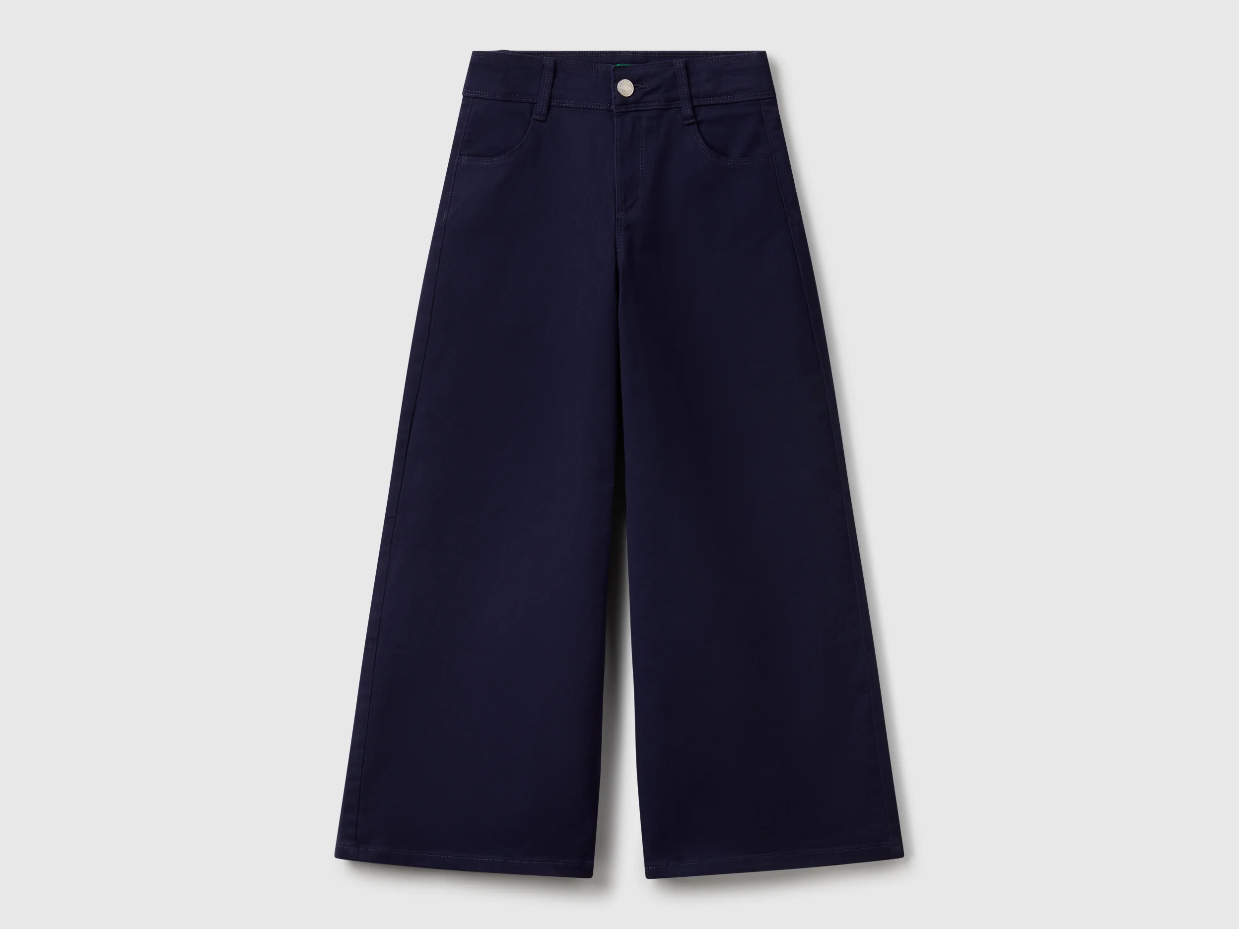 Pantaloni con gamba ampia