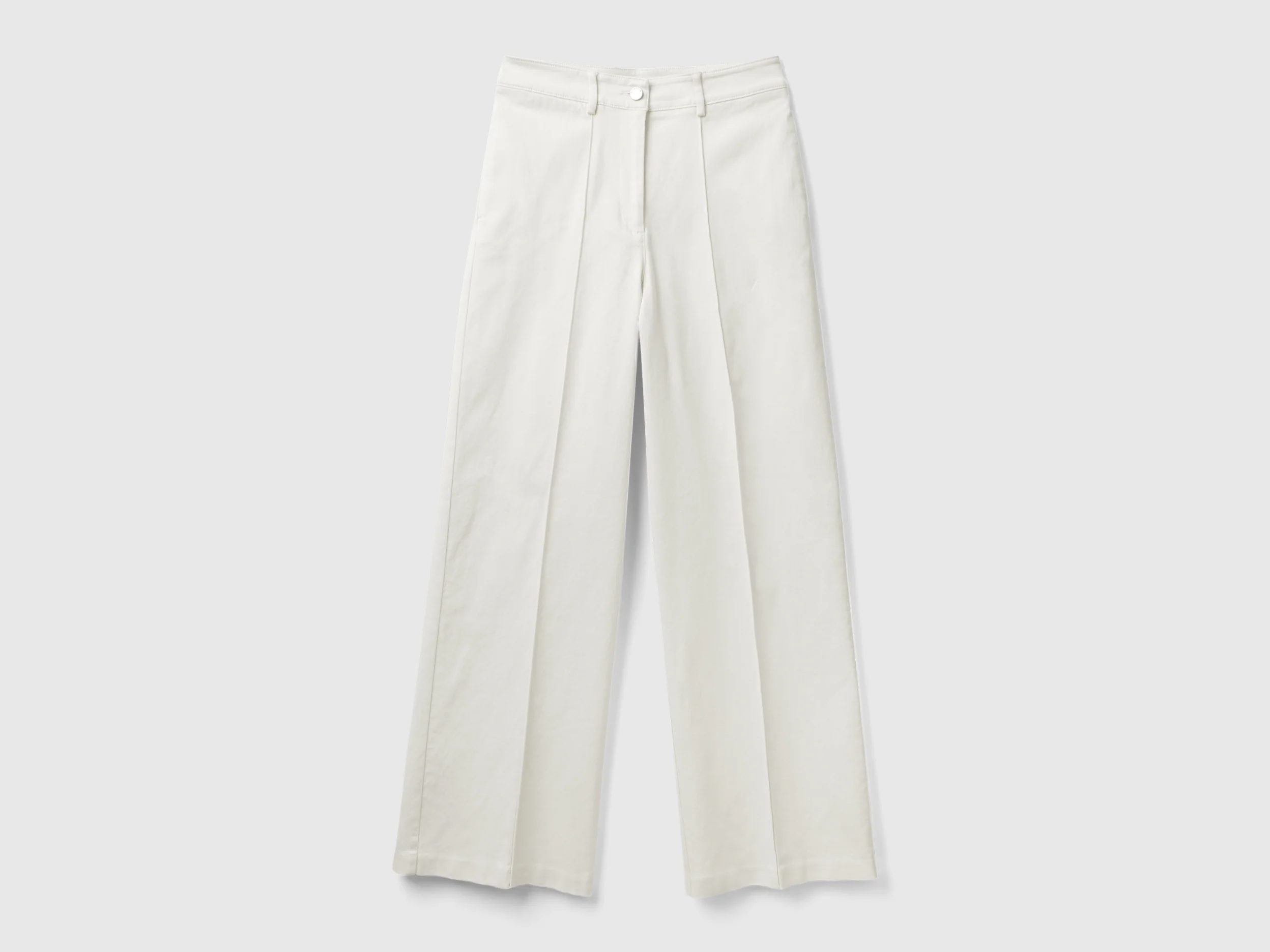 Pantaloni con gamba ampia