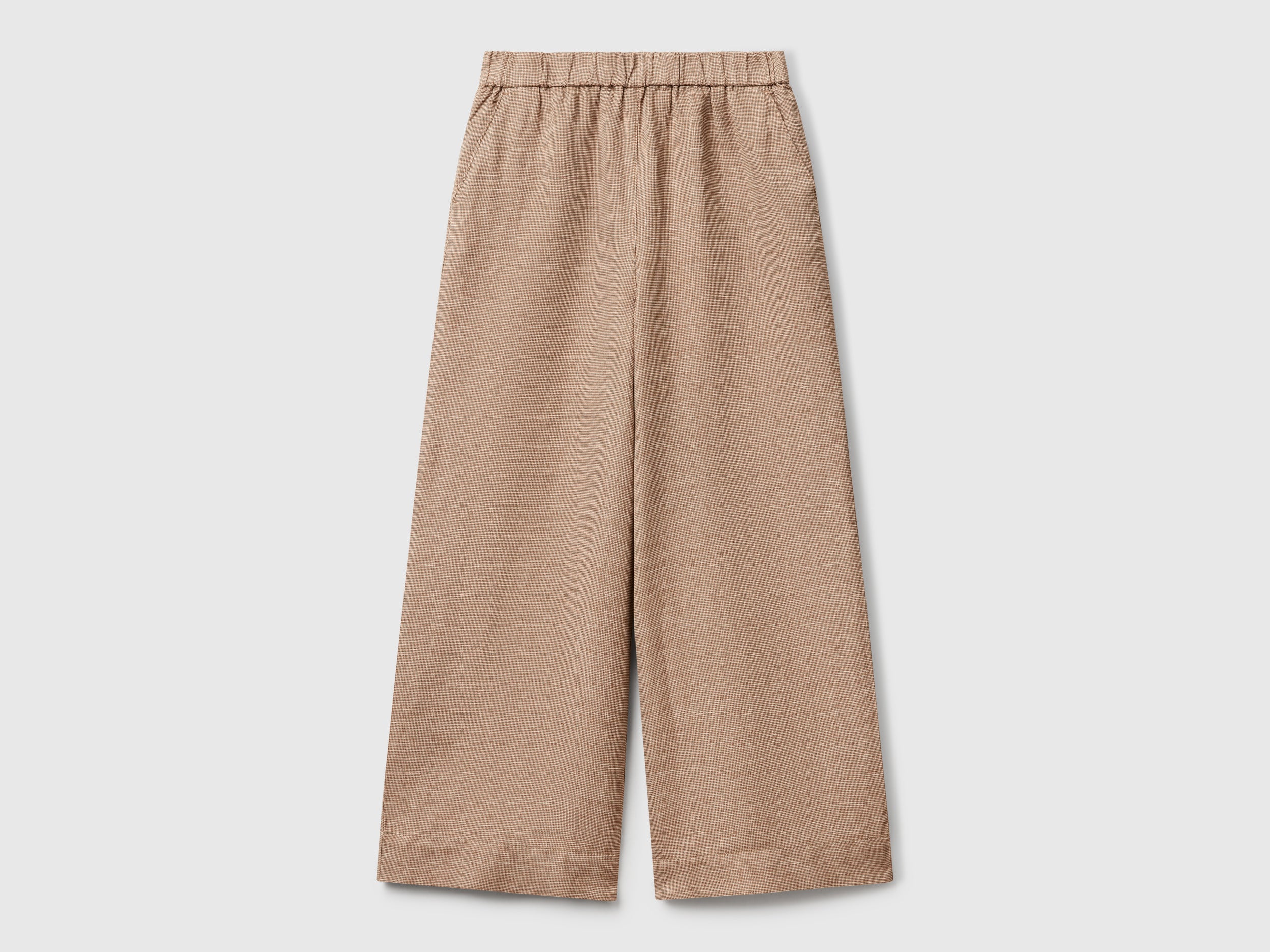 Pantaloni con gamba ampia