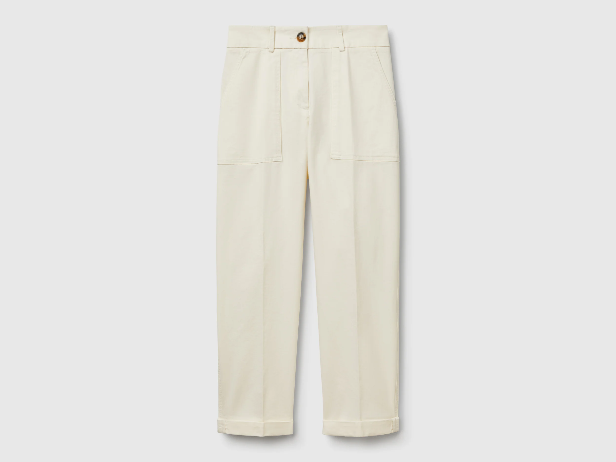 Pantaloni con risvolto in cotone stretch