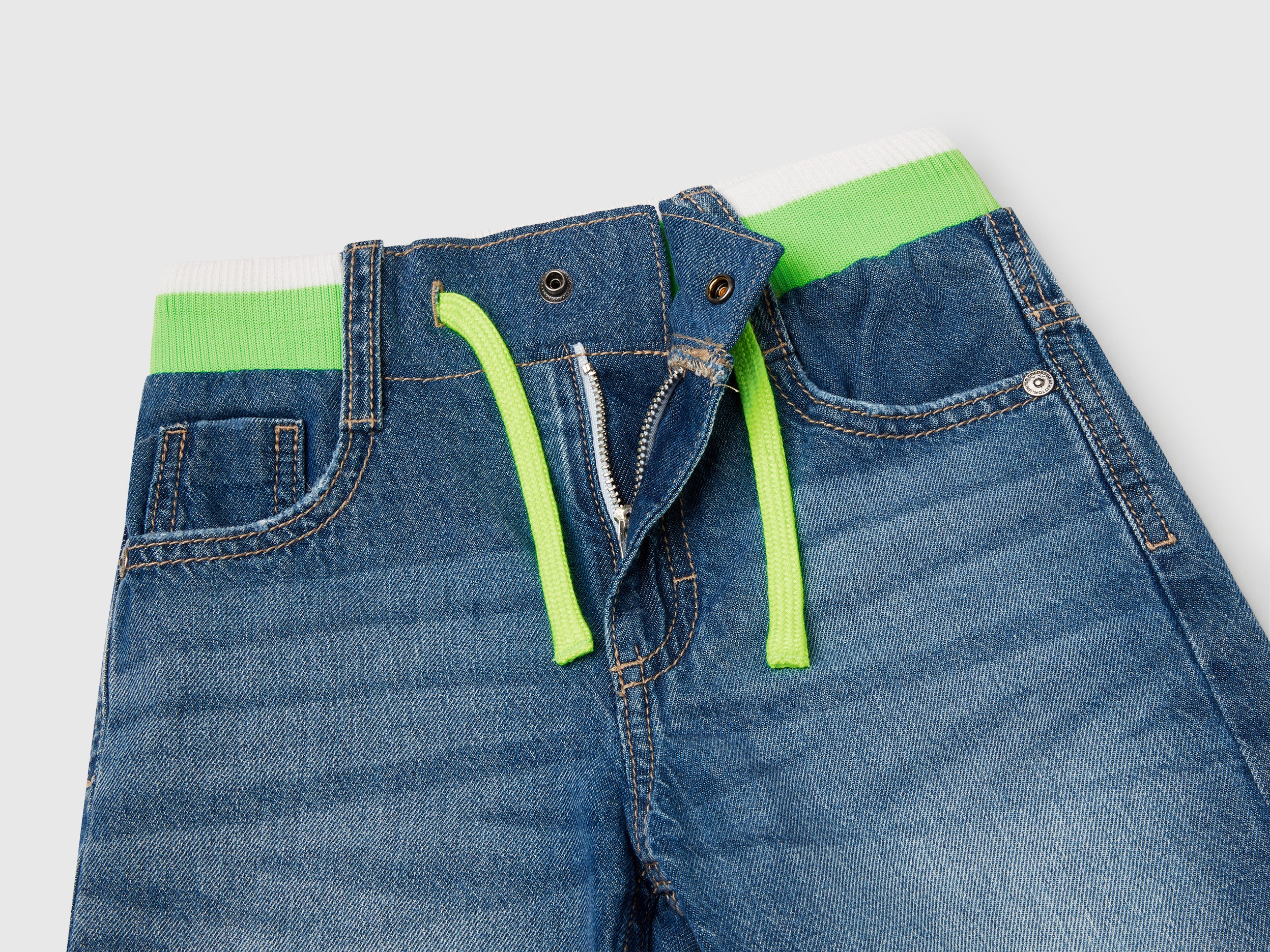 Pantaloni corti di jeans straight - Image 3