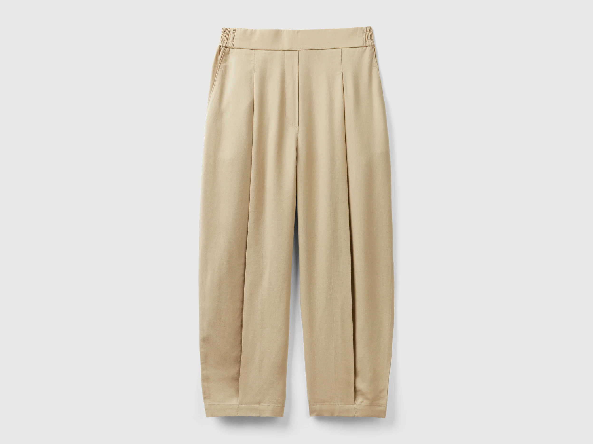 Pantaloni cropped con pieghe
