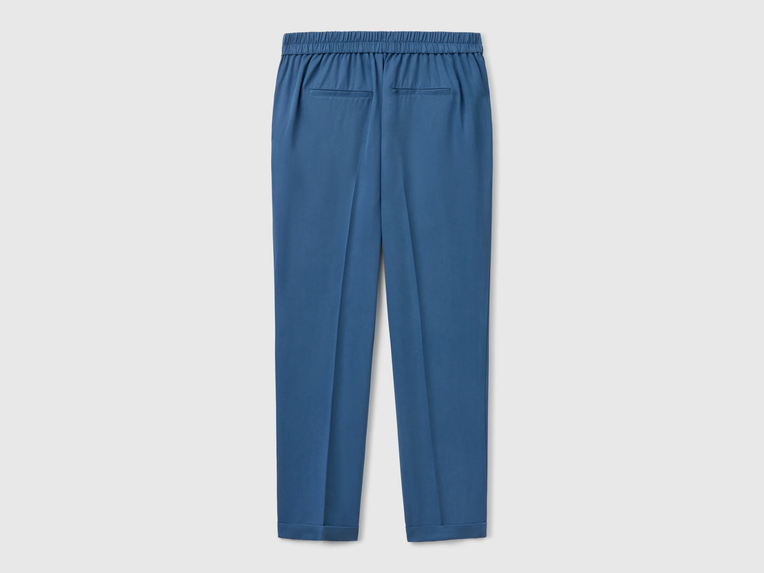 Pantaloni fluidi con risvolto - Image 2