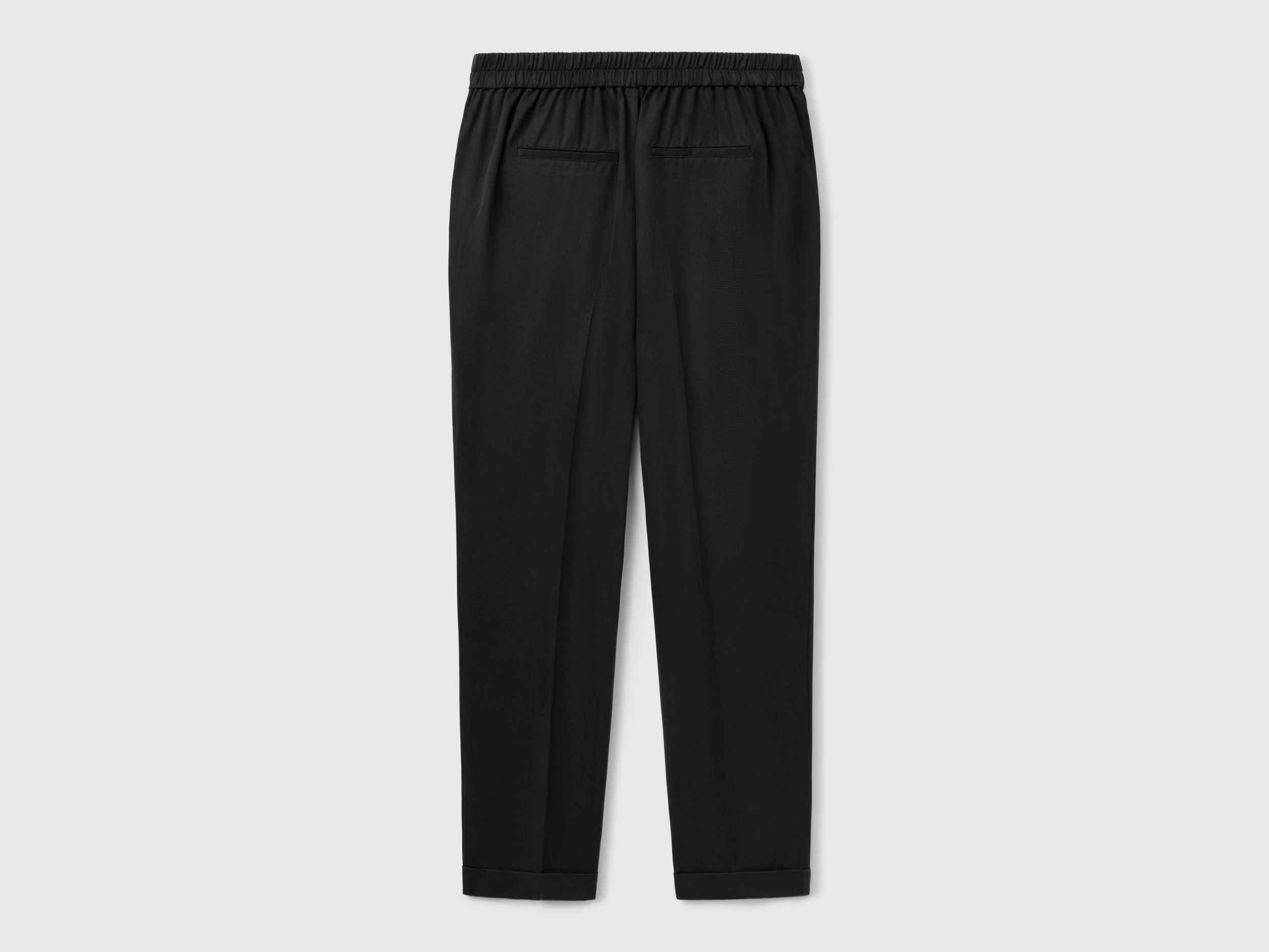 Pantaloni fluidi con risvolto - Image 2
