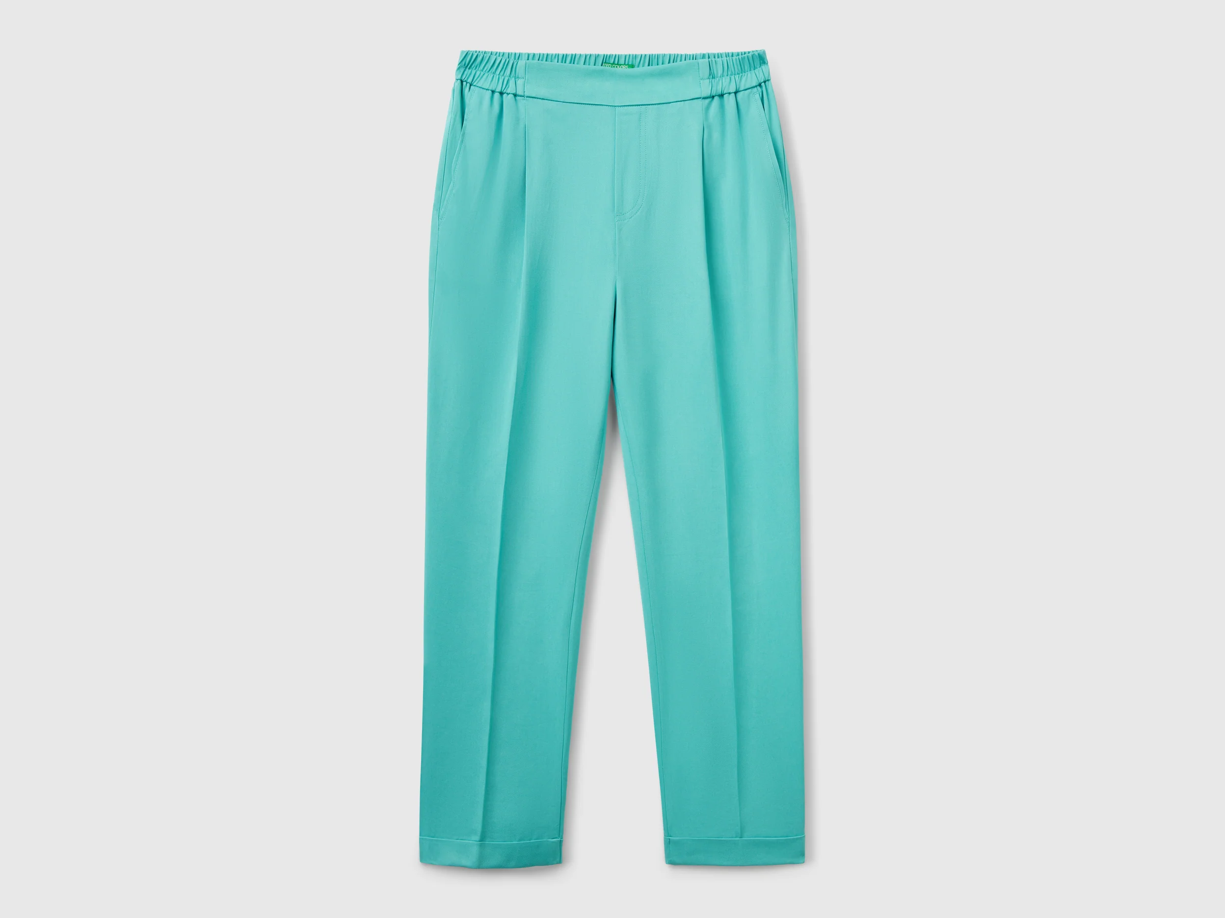 Pantaloni fluidi con risvolto