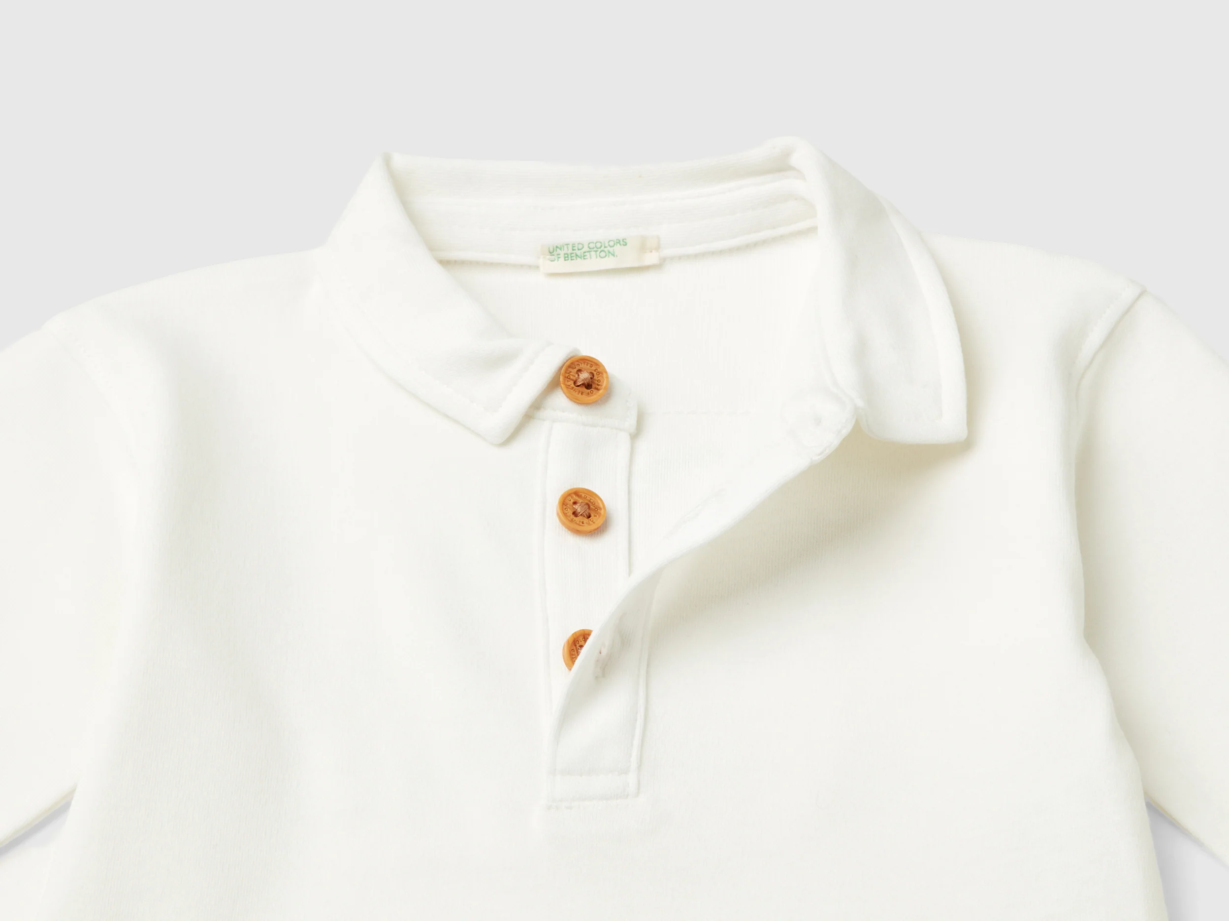 Polo con patch sul retro - Image 3
