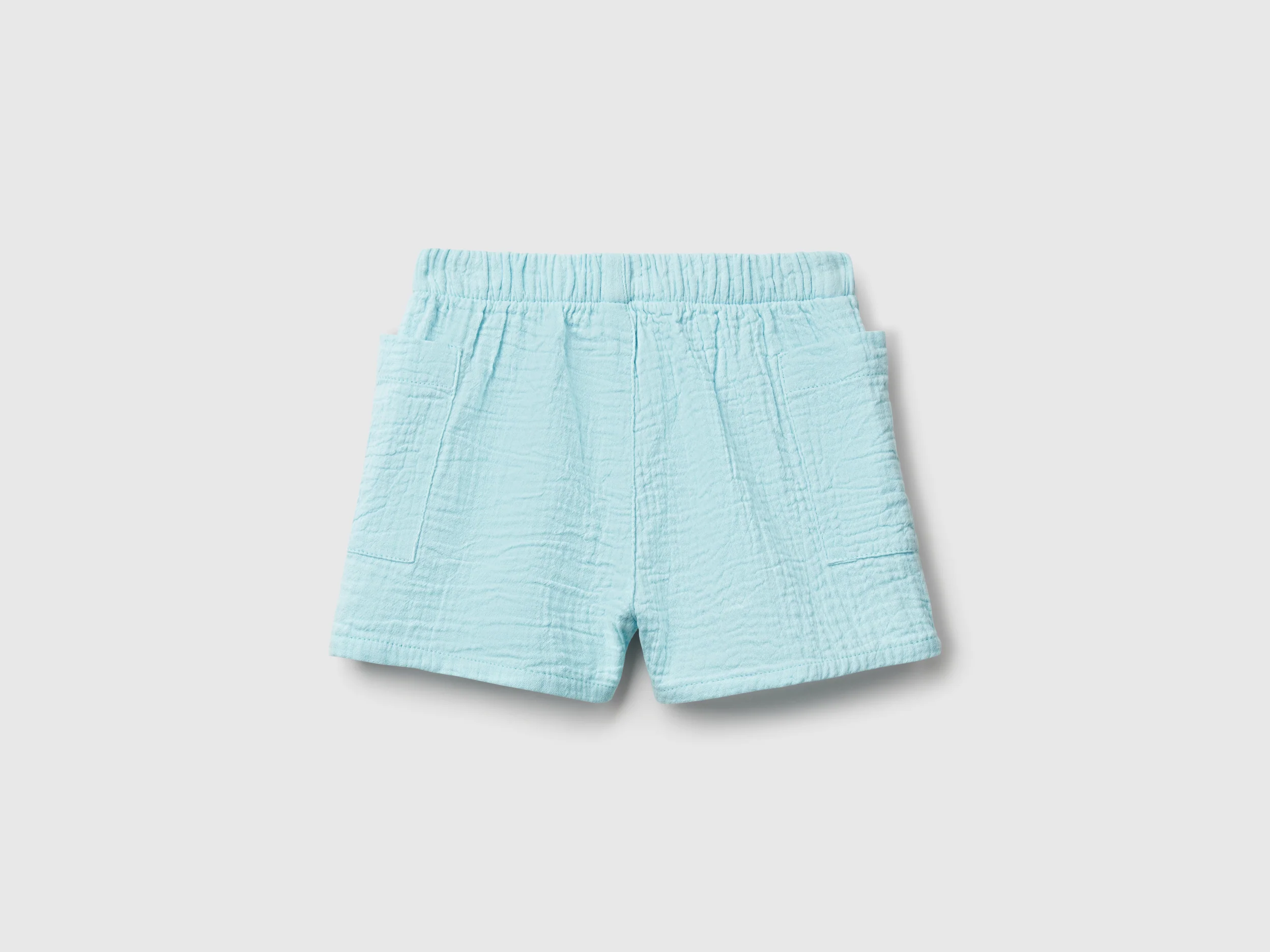 Shorts con tasche - Image 2
