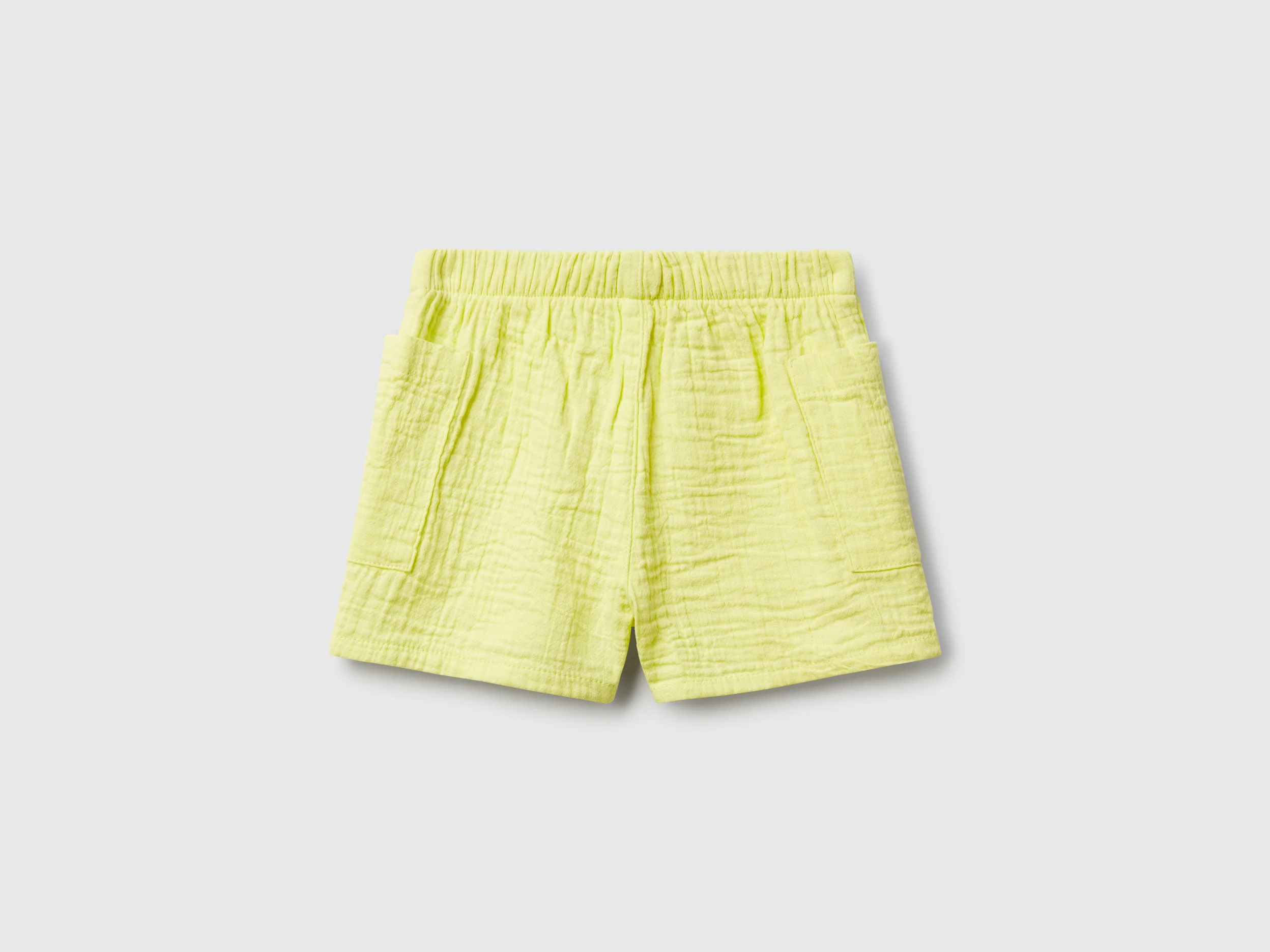 Shorts con tasche - Image 2