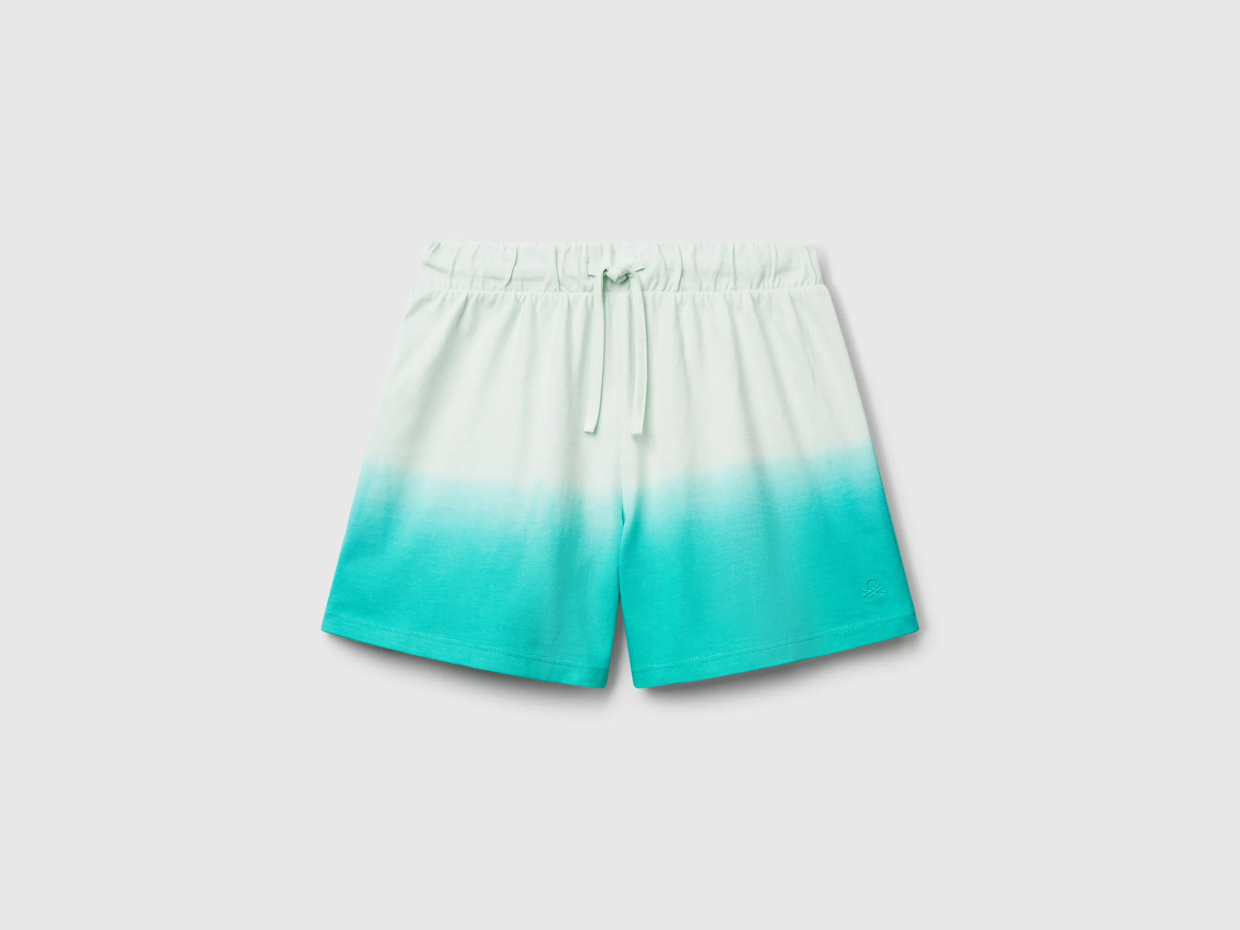 Shorts dip-dye