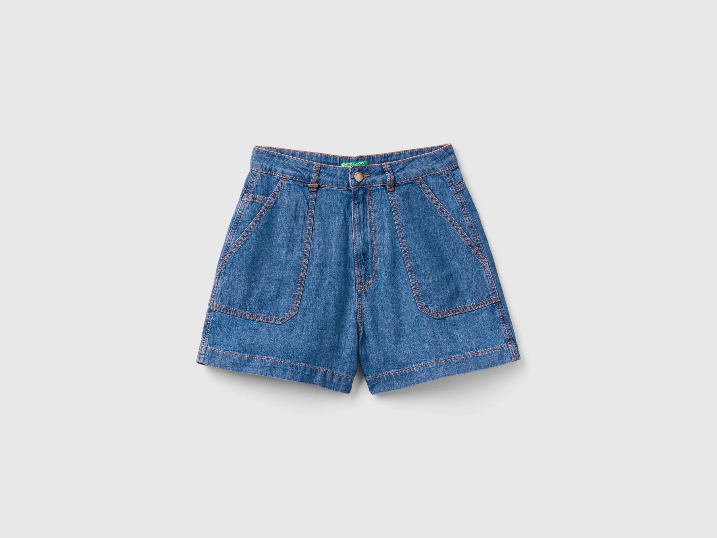 Shorts in chambray