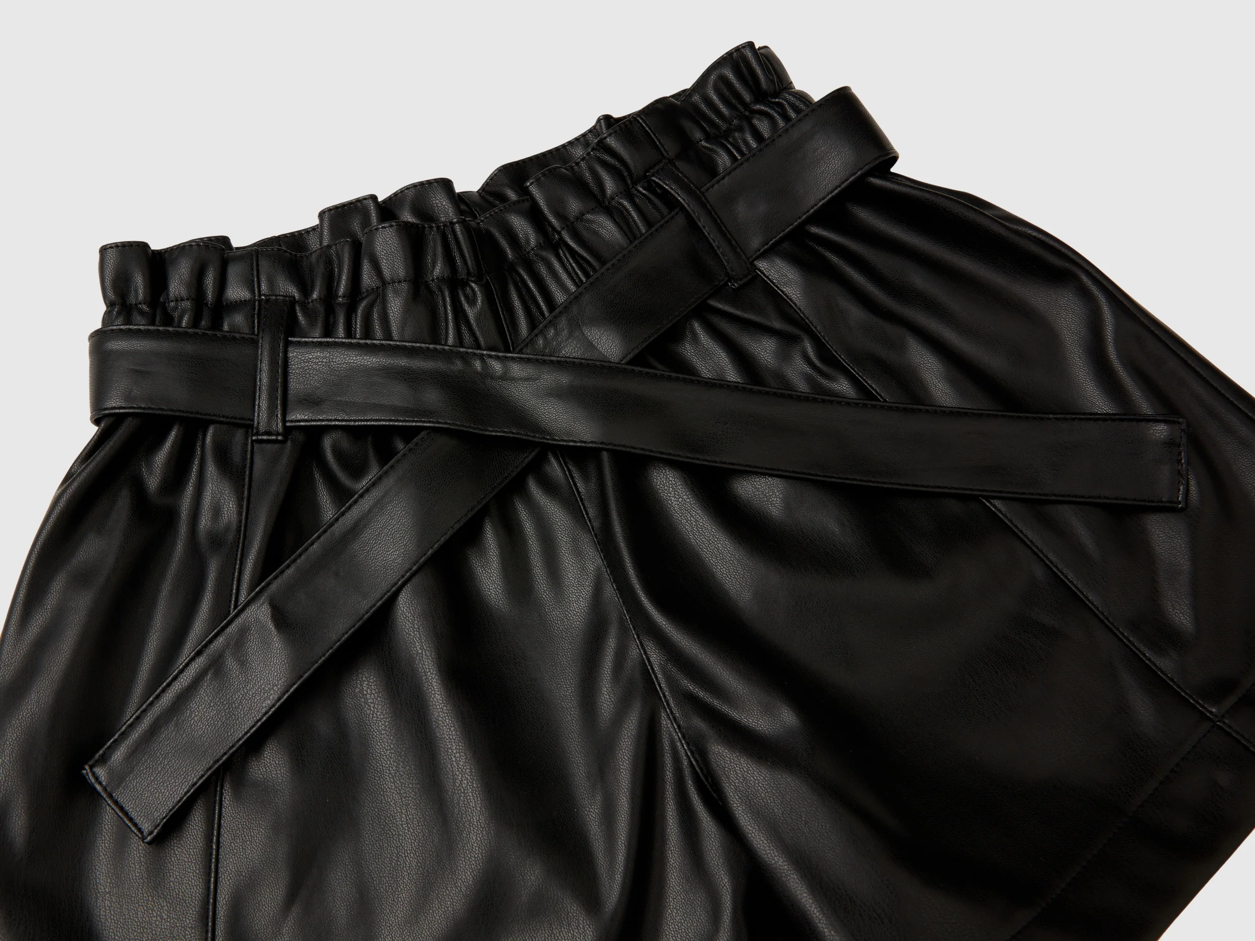 Shorts in tessuto spalmato - Image 3