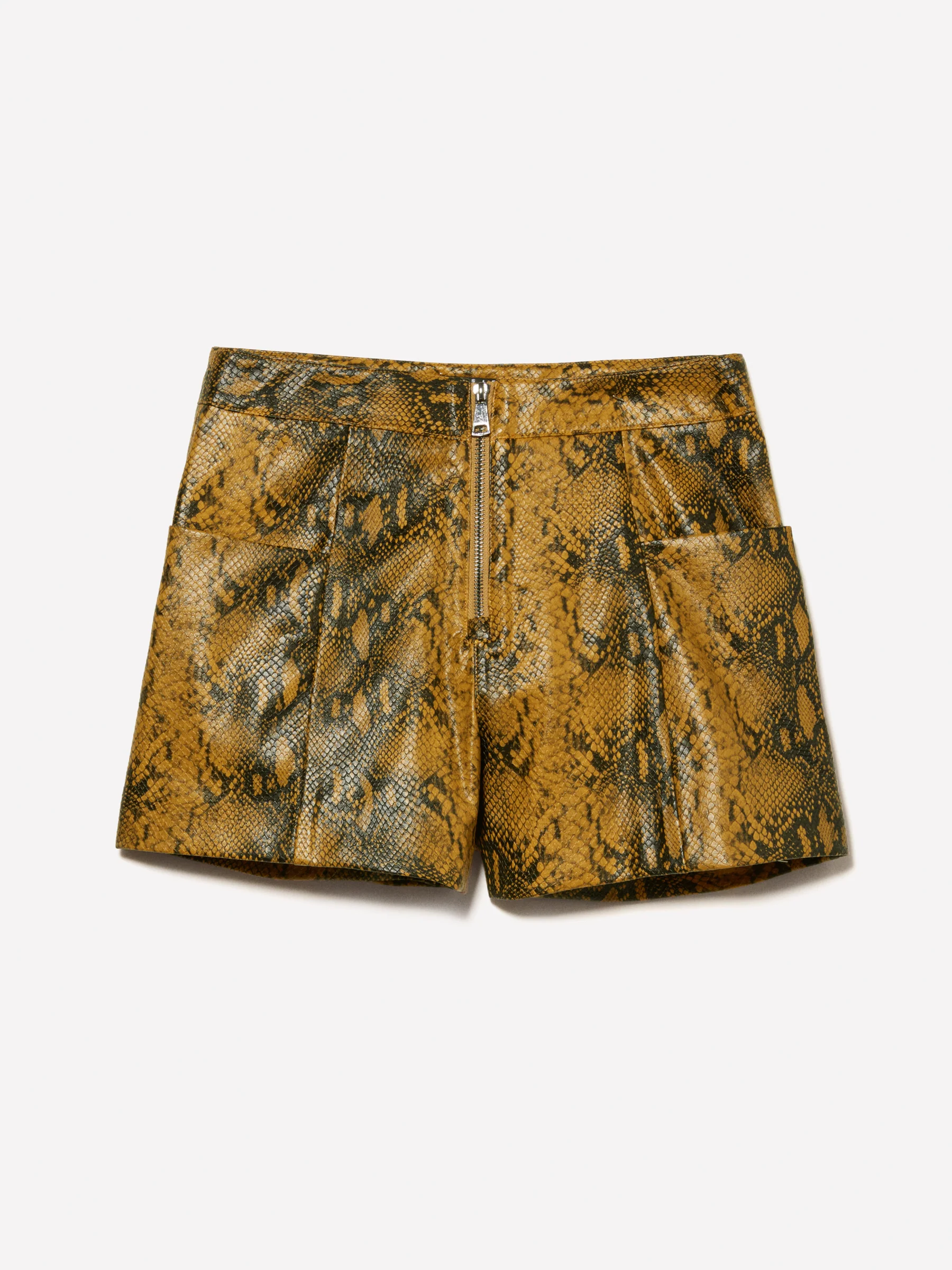 Shorts pitonati