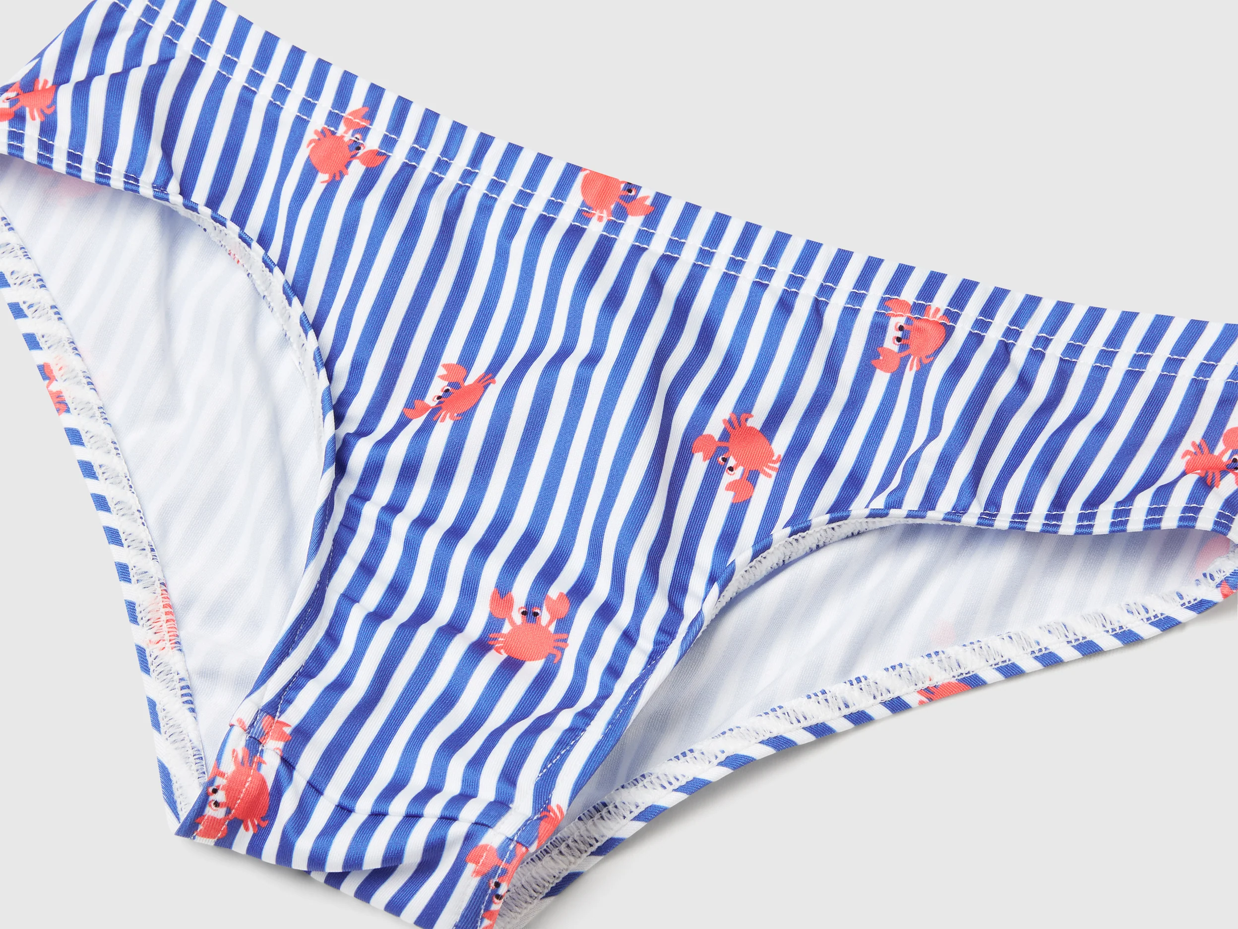 Slip mare a righe con stampa granchi - Image 3