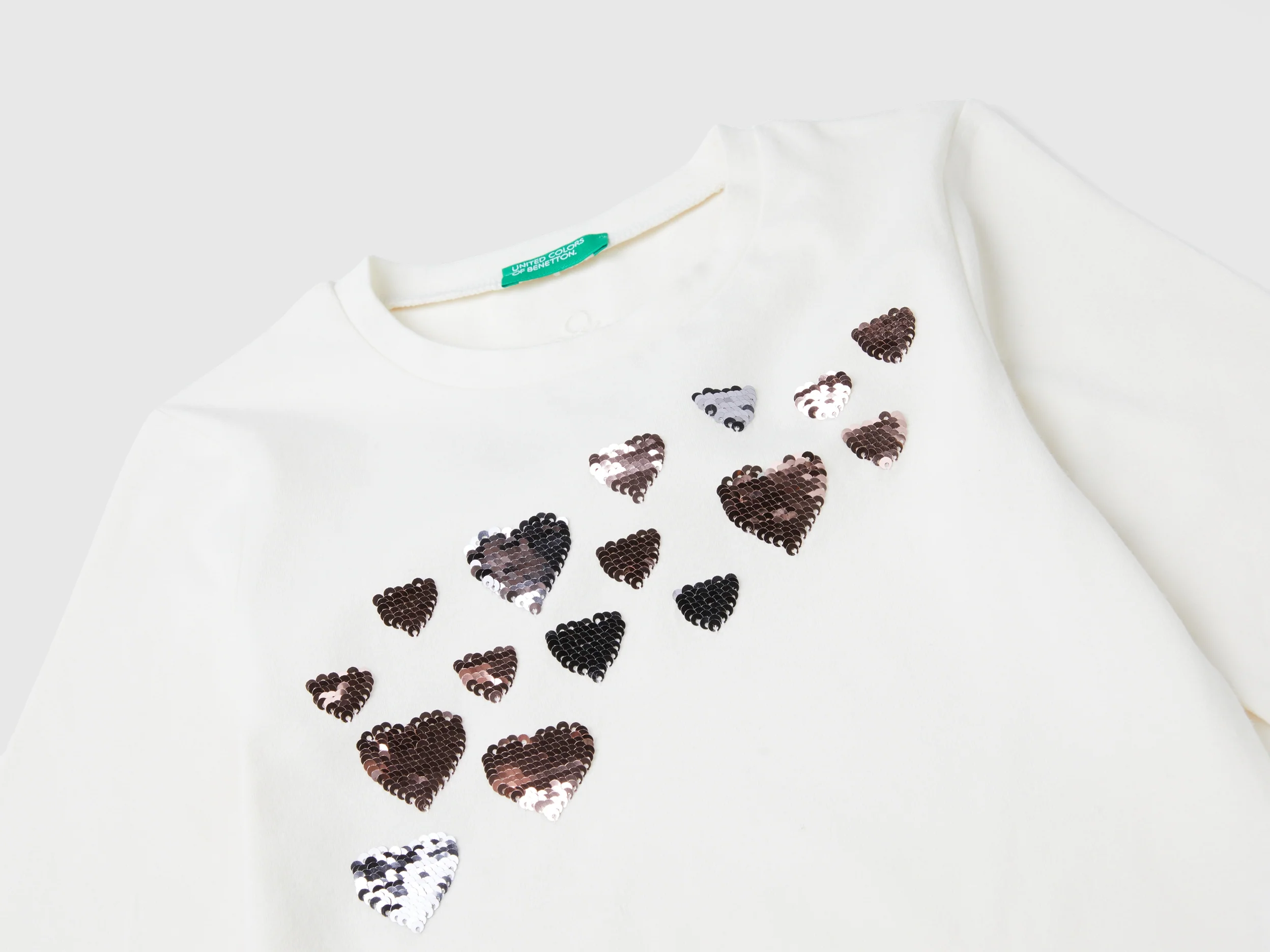 T-shirt con paillettes in cotone bio - Image 3