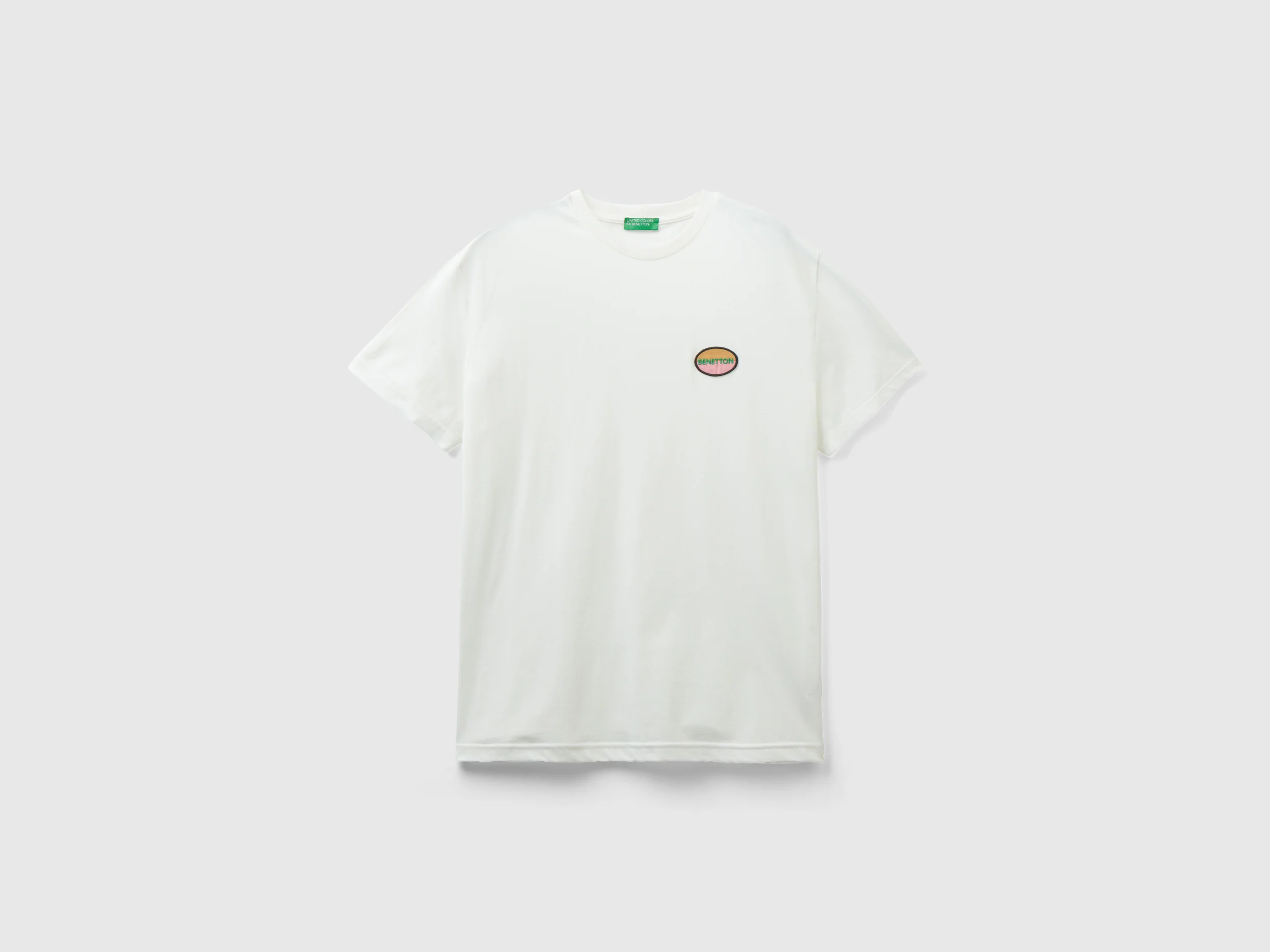 T-shirt con patch