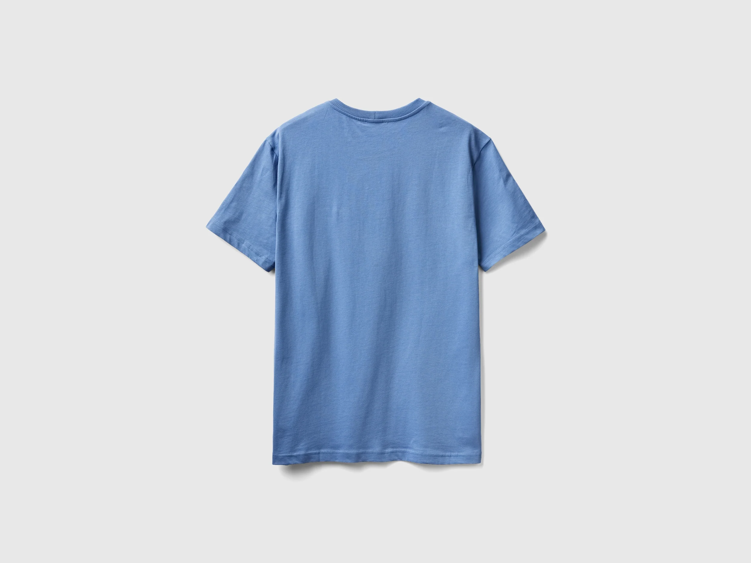 T-shirt con patch - Image 2