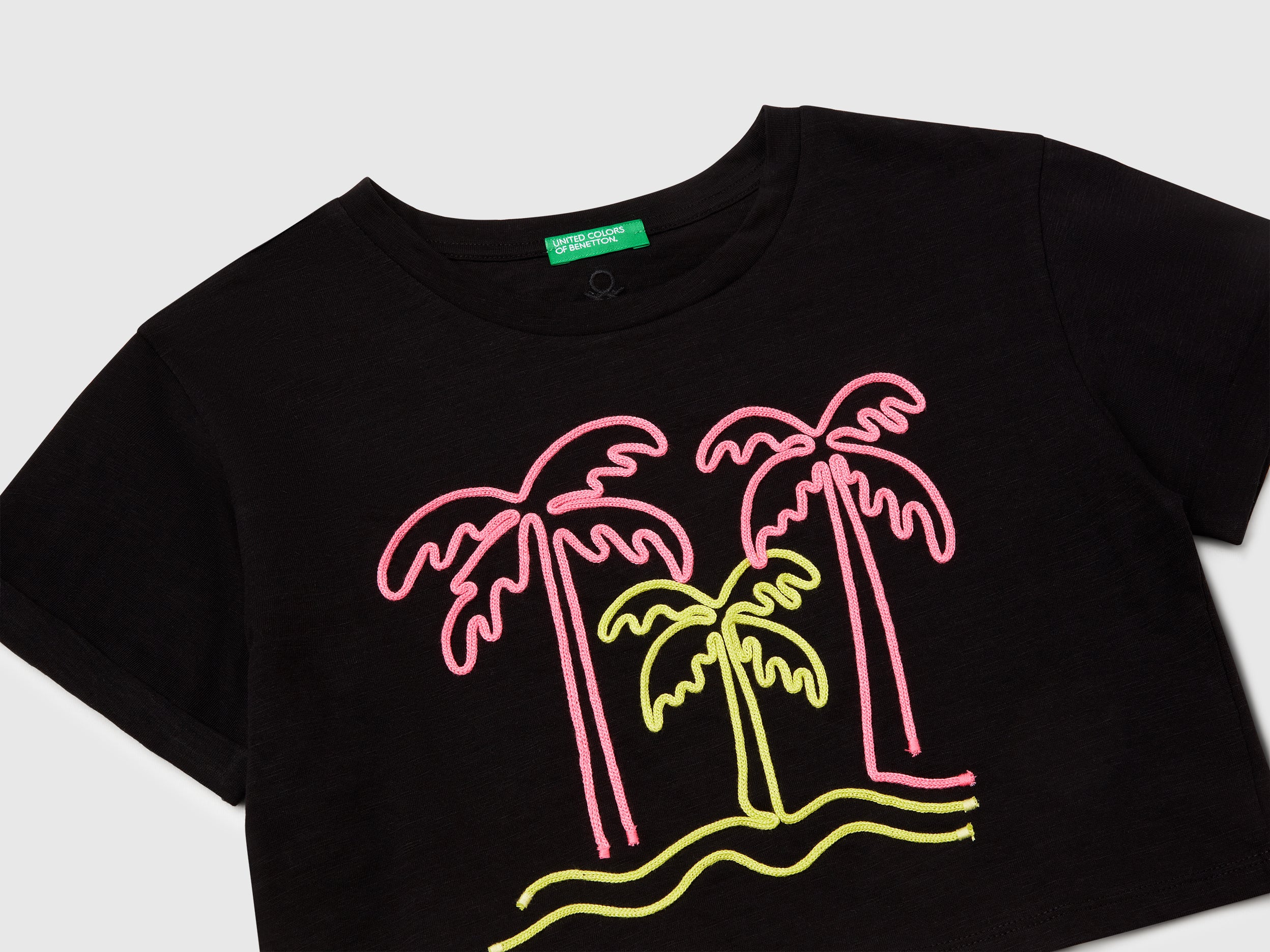 T-shirt con ricamo - Image 3