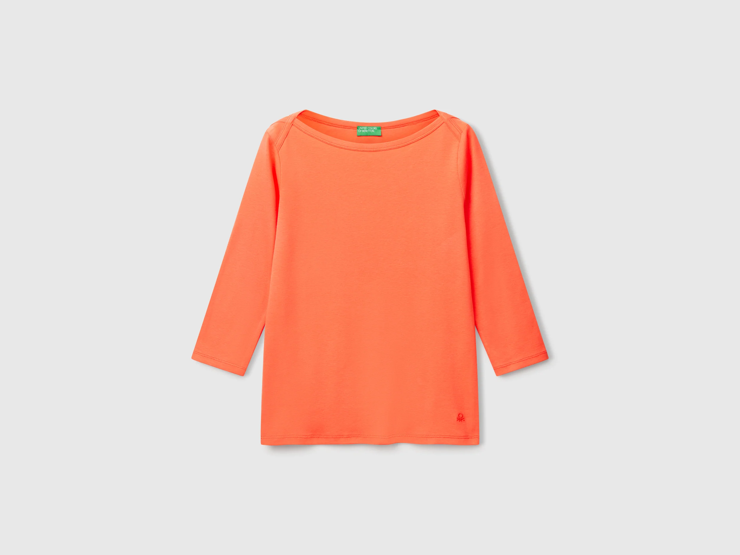 T-shirt con scollo a barchetta 100% cotone