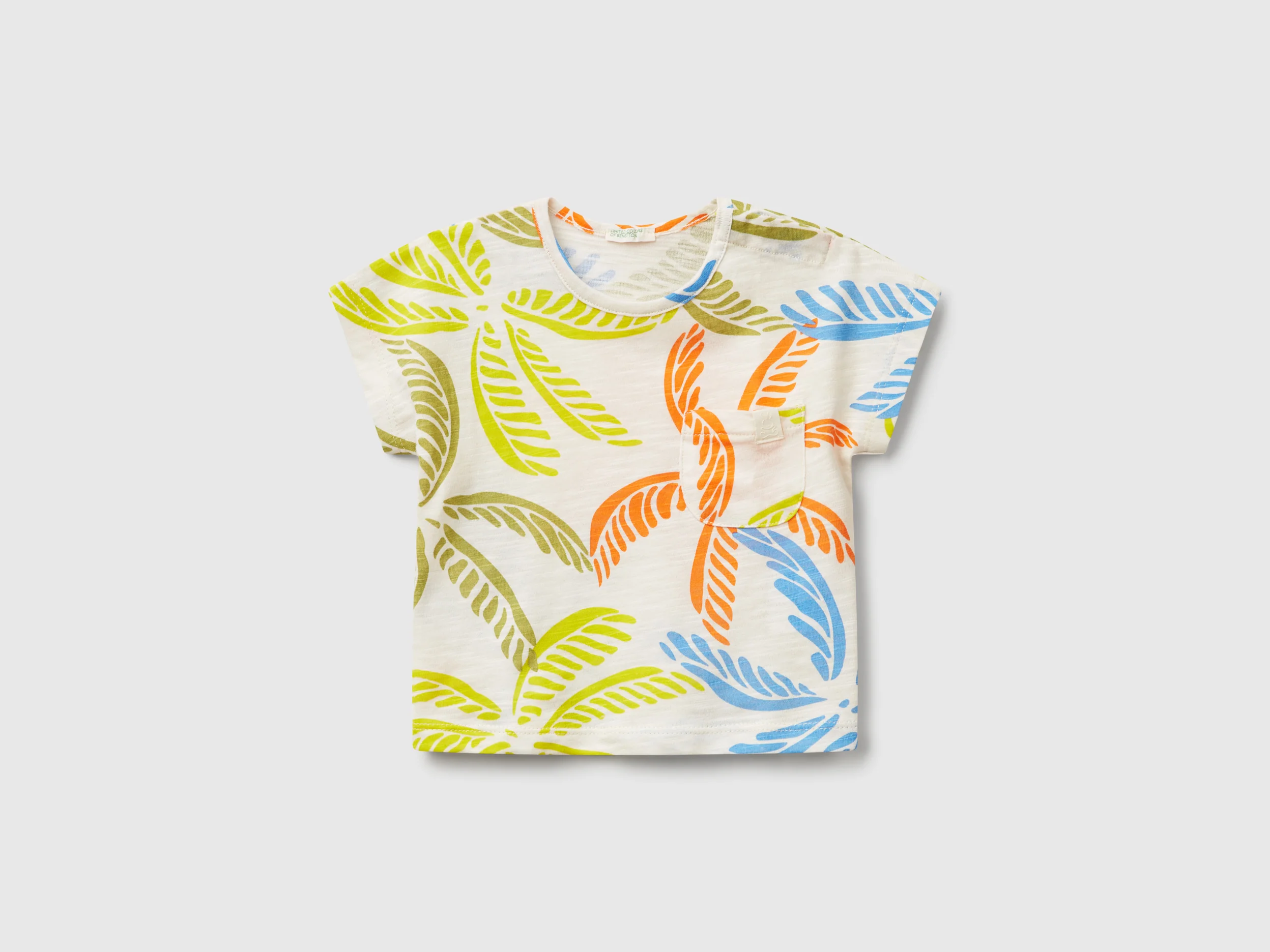 T-shirt con stampa tropicale