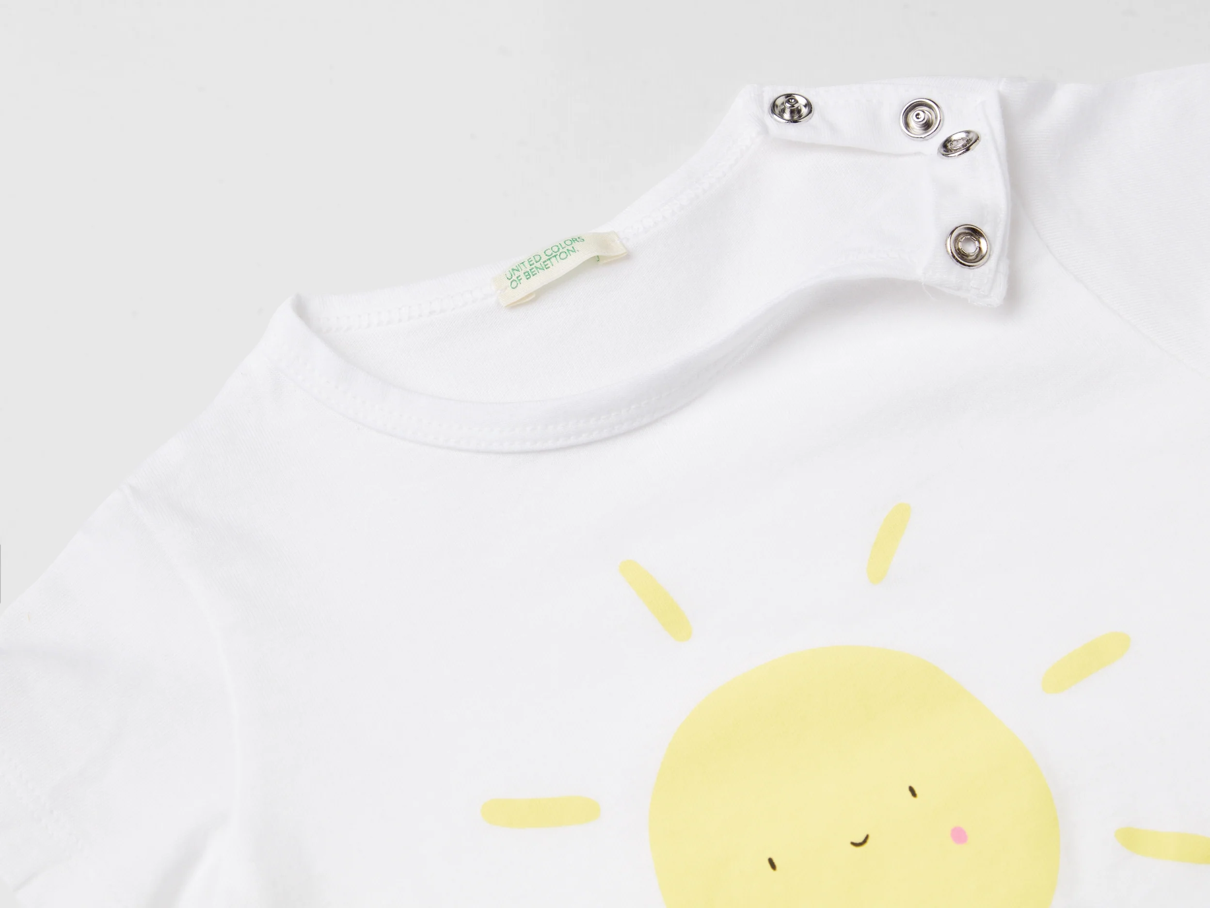 T-shirt in cotone bio con stampa - Image 2