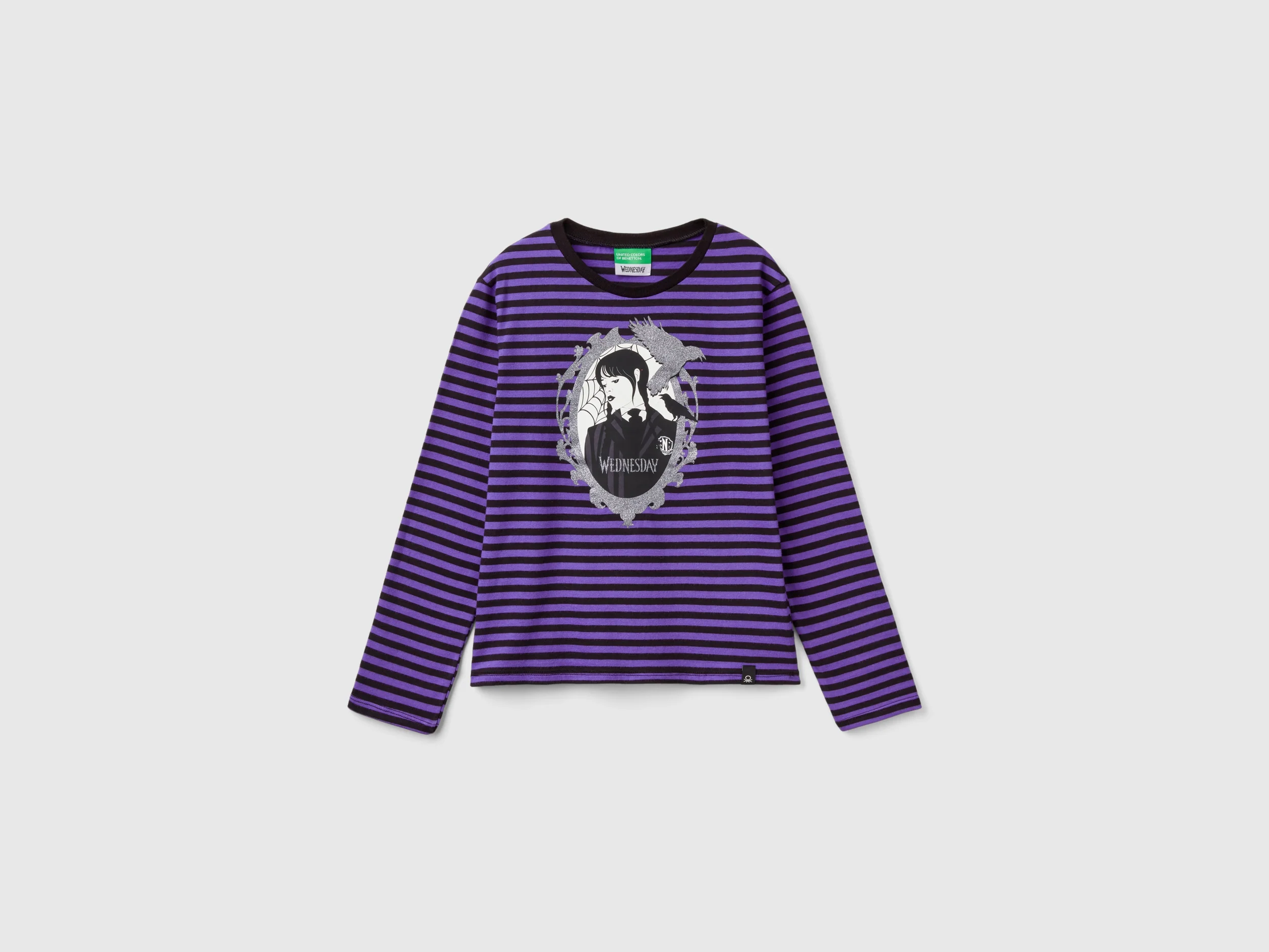 T-shirt Mercoledì Addams a righe viola e