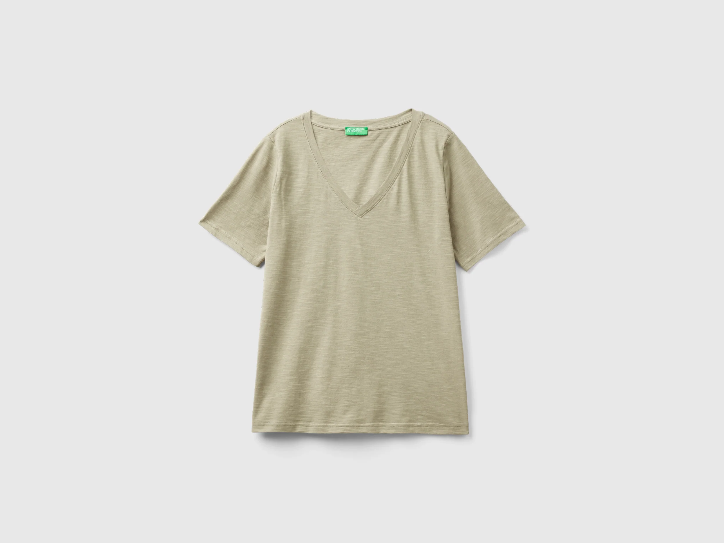 T-shirt scollo a V in cotone fiammato