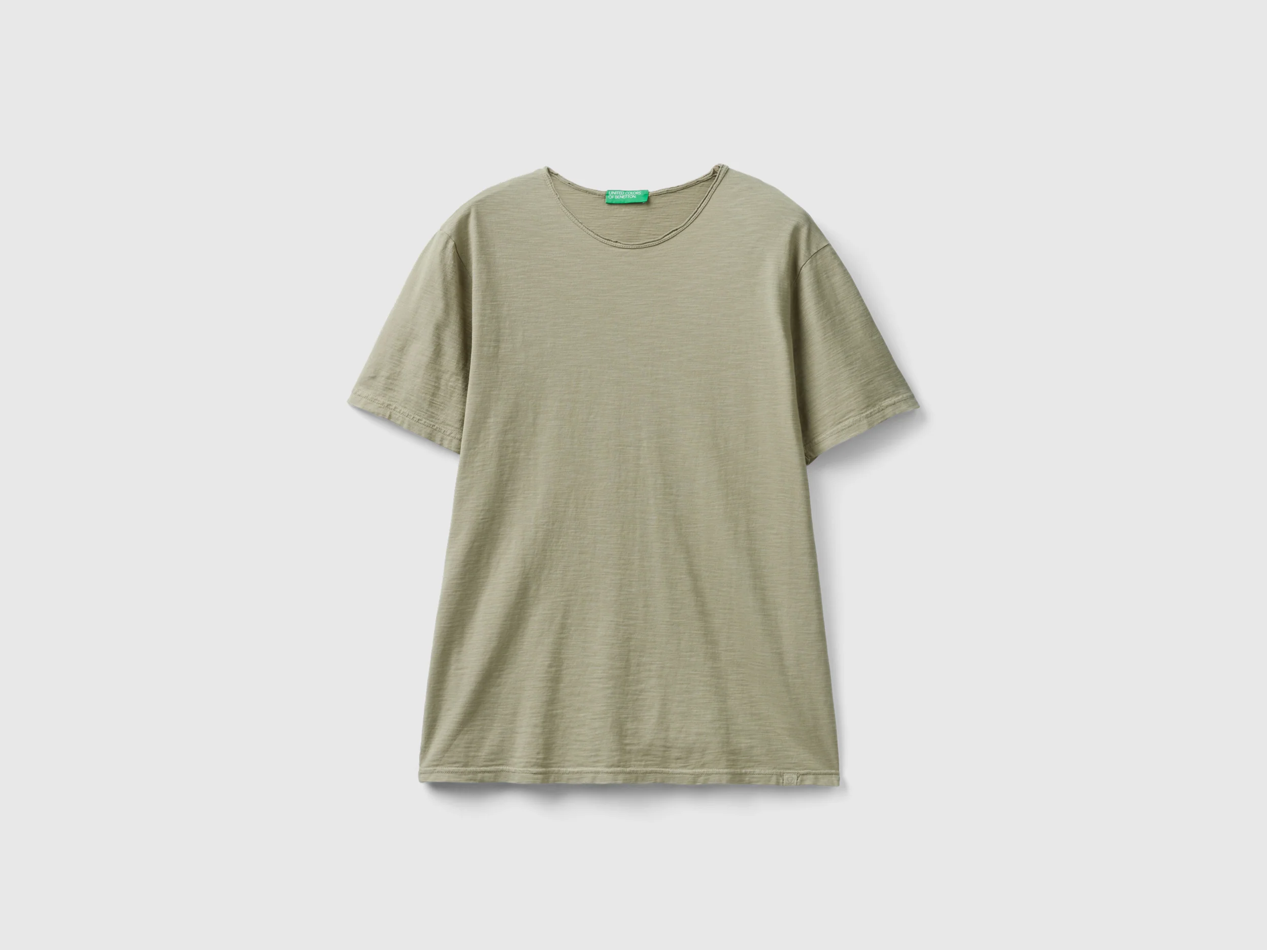 T-shirt verde salvia in cotone fiammato